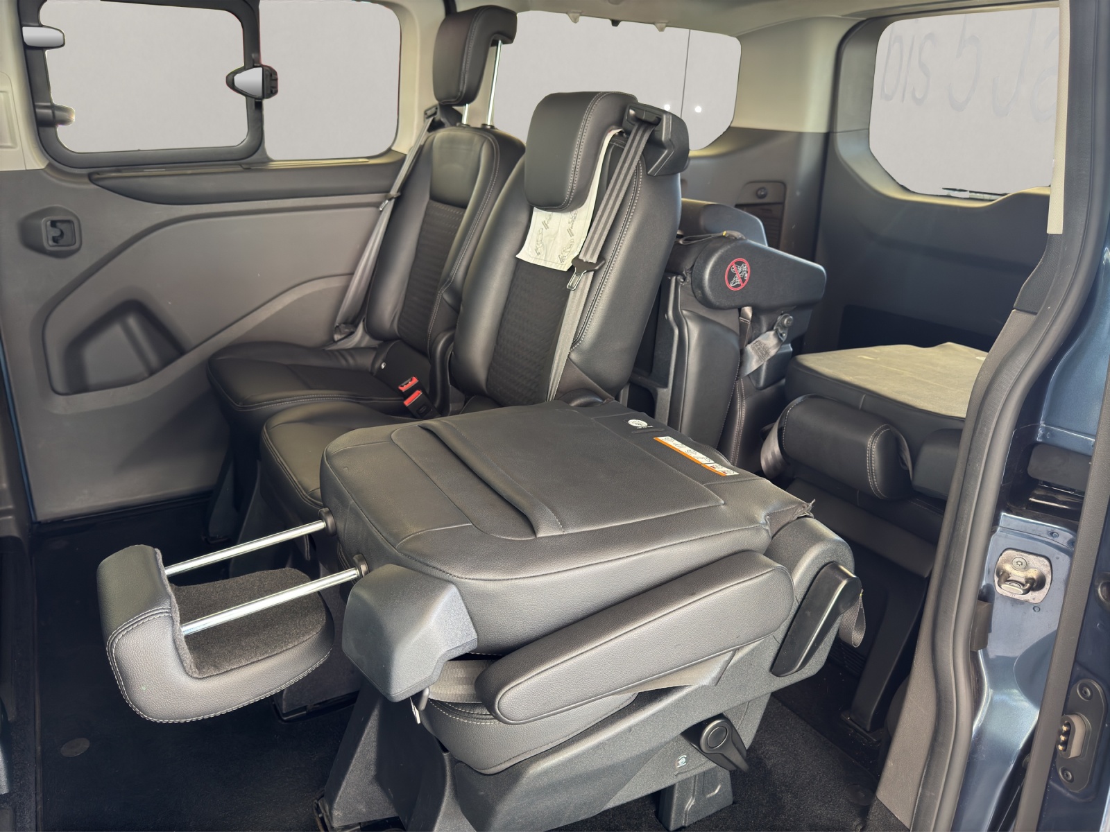 FORD Tourneo Custom Bus 320 L1 2.0 TDCi 170PS Sport Titanium 8-Plätzer-image-23