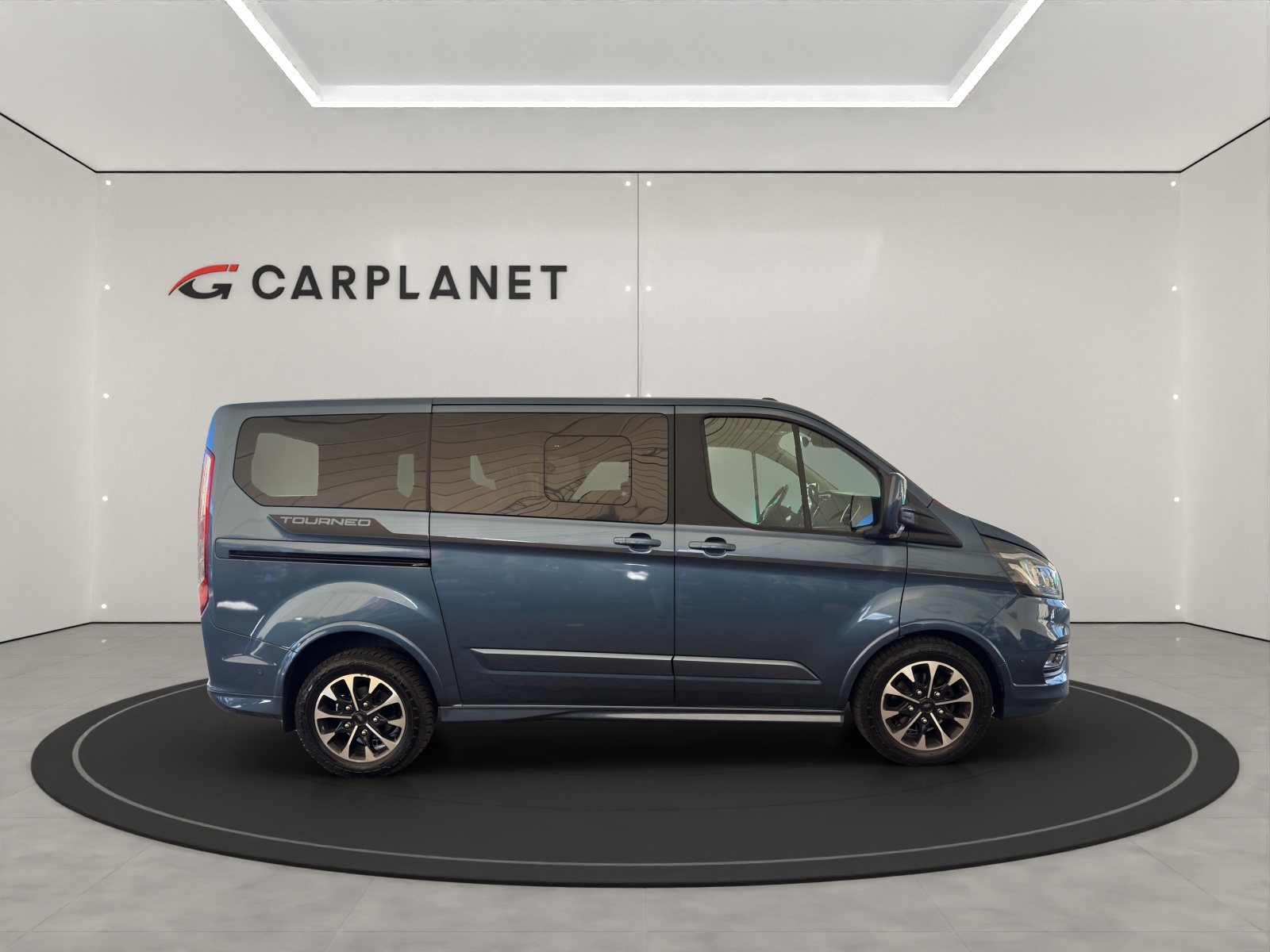 FORD Tourneo Custom Bus 320 L1 2.0 TDCi 170PS Sport Titanium 8-Plätzer-image-2