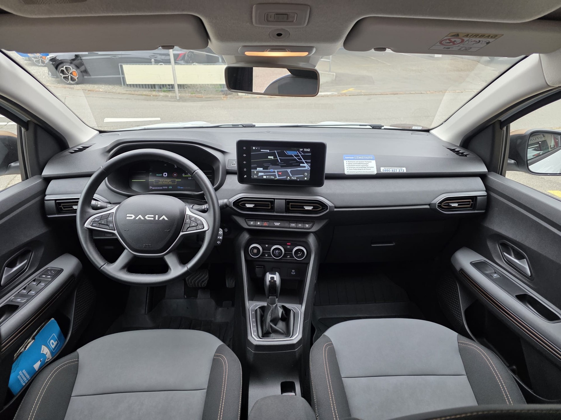 DACIA Jogger HEV 140 Extreme-image-5
