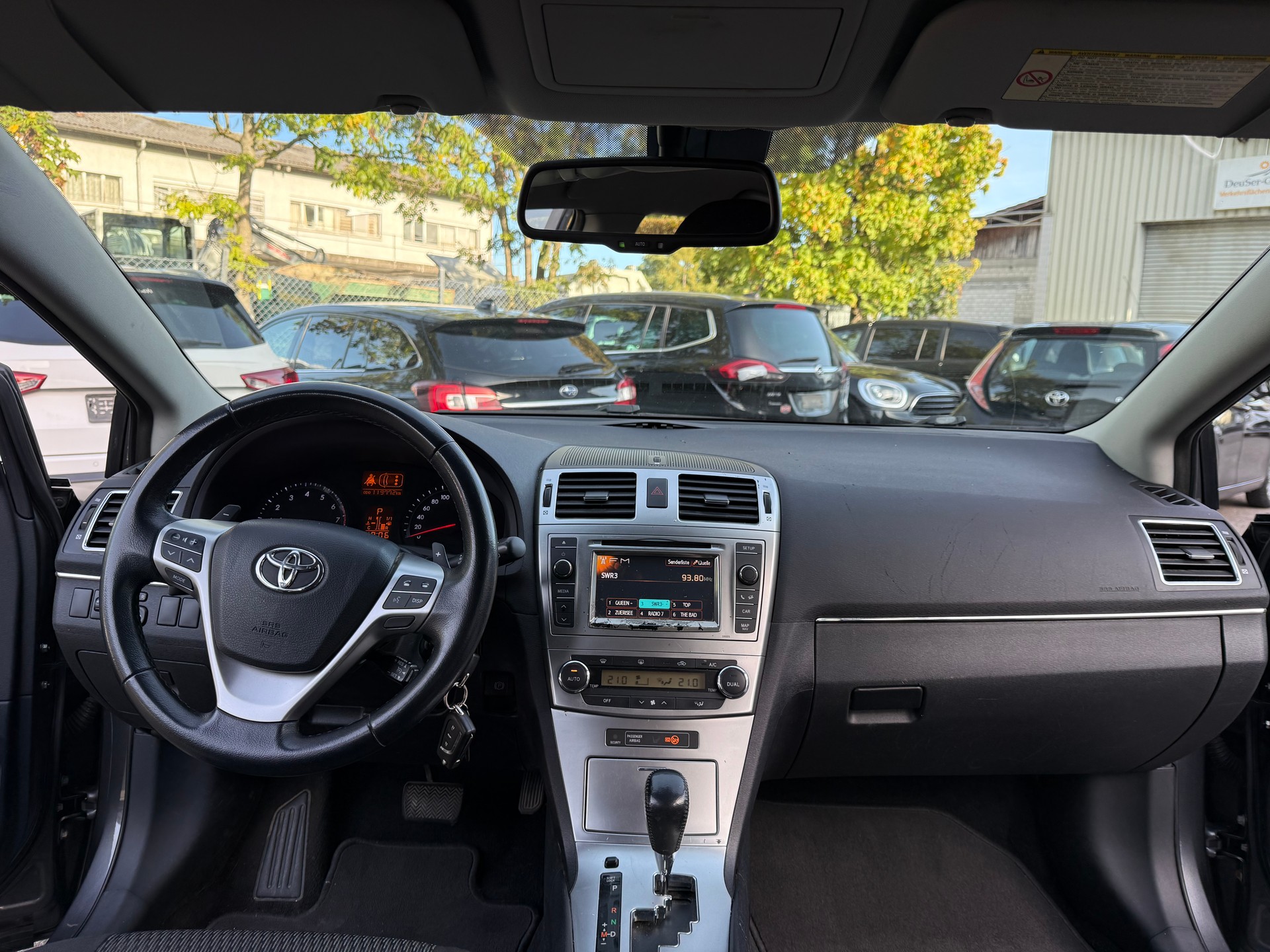 TOYOTA Avensis Sportswagon 2.0 Linea Luna Multidrive-image-12
