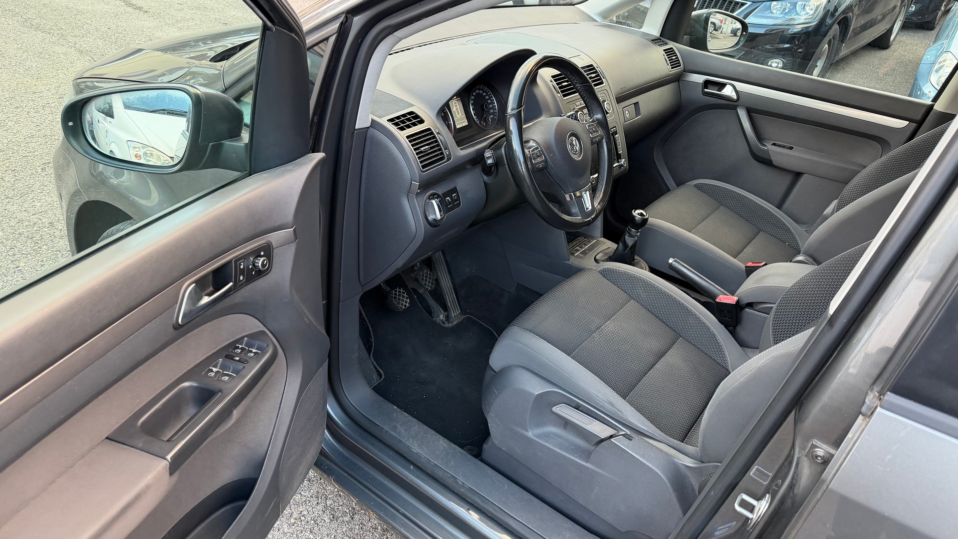 VW Touran 1.4 TSI Comfortline-image-6