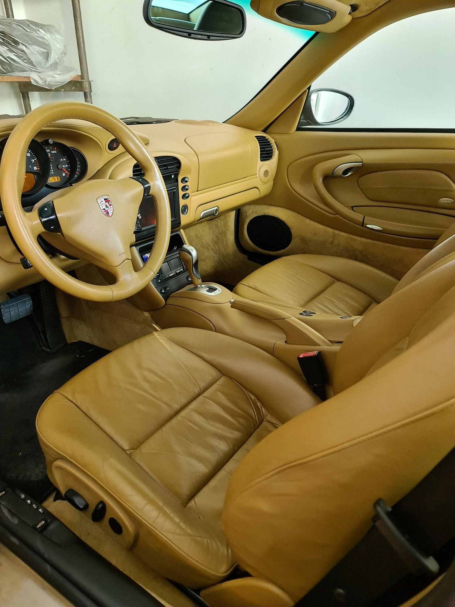 PORSCHE 911 Carrera 4 S-image-10