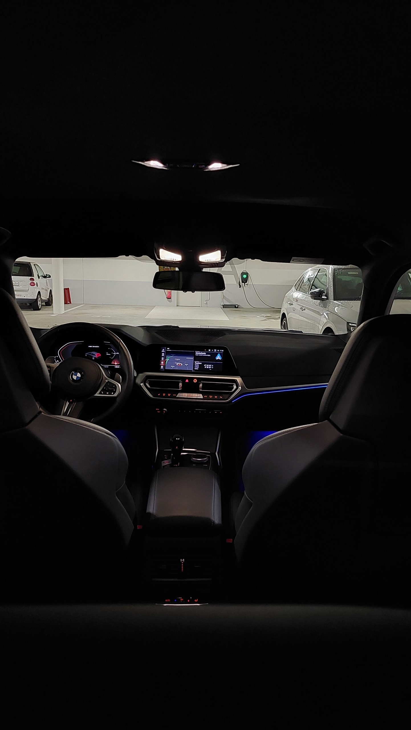 BMW M340i xDrive 48V Touring Steptronic-image-15