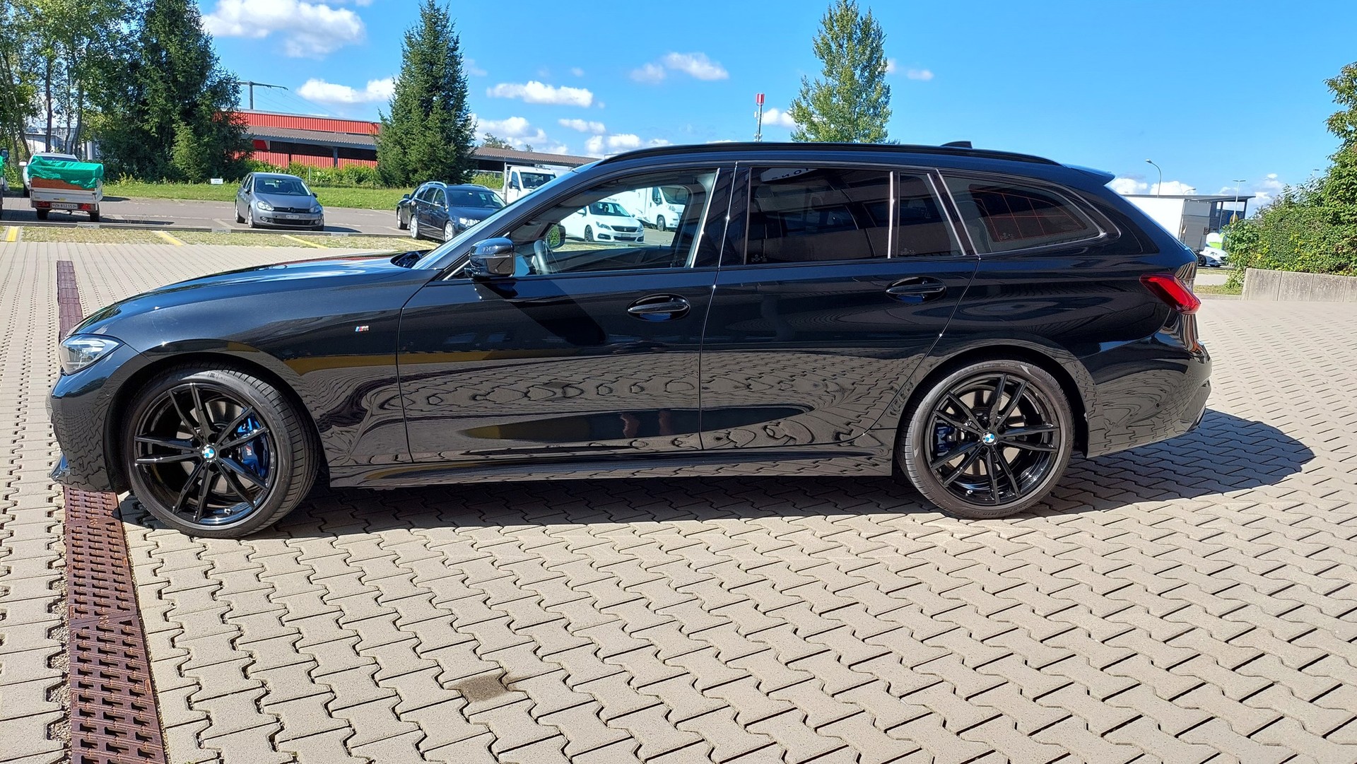 BMW M340i xDrive 48V Touring Steptronic-image-3