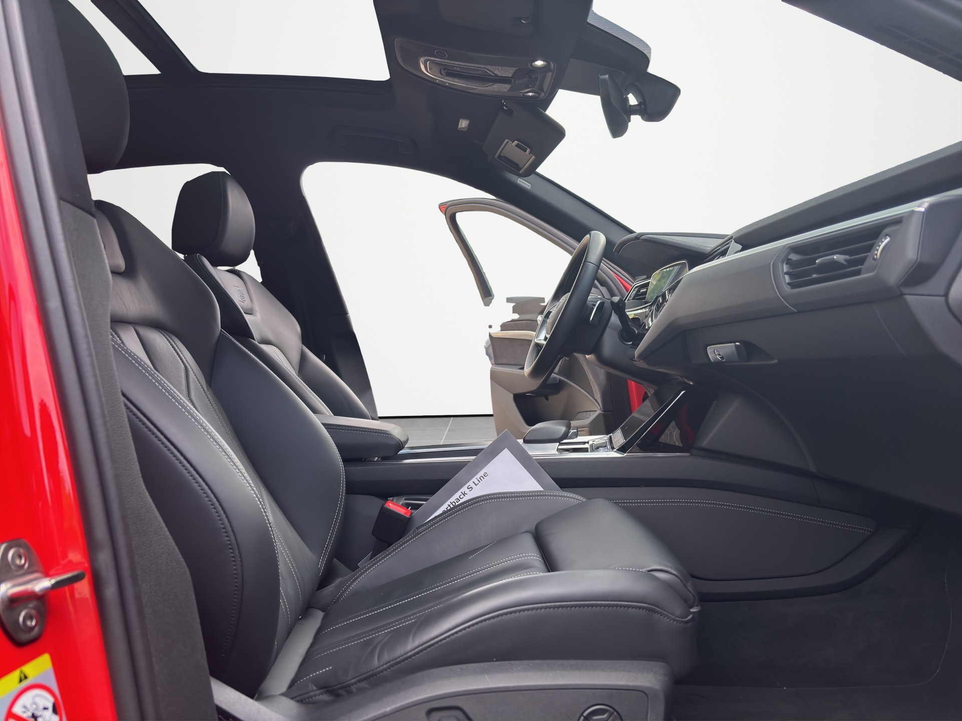 AUDI e-tron 50 Sportback S Line quattro-image-14