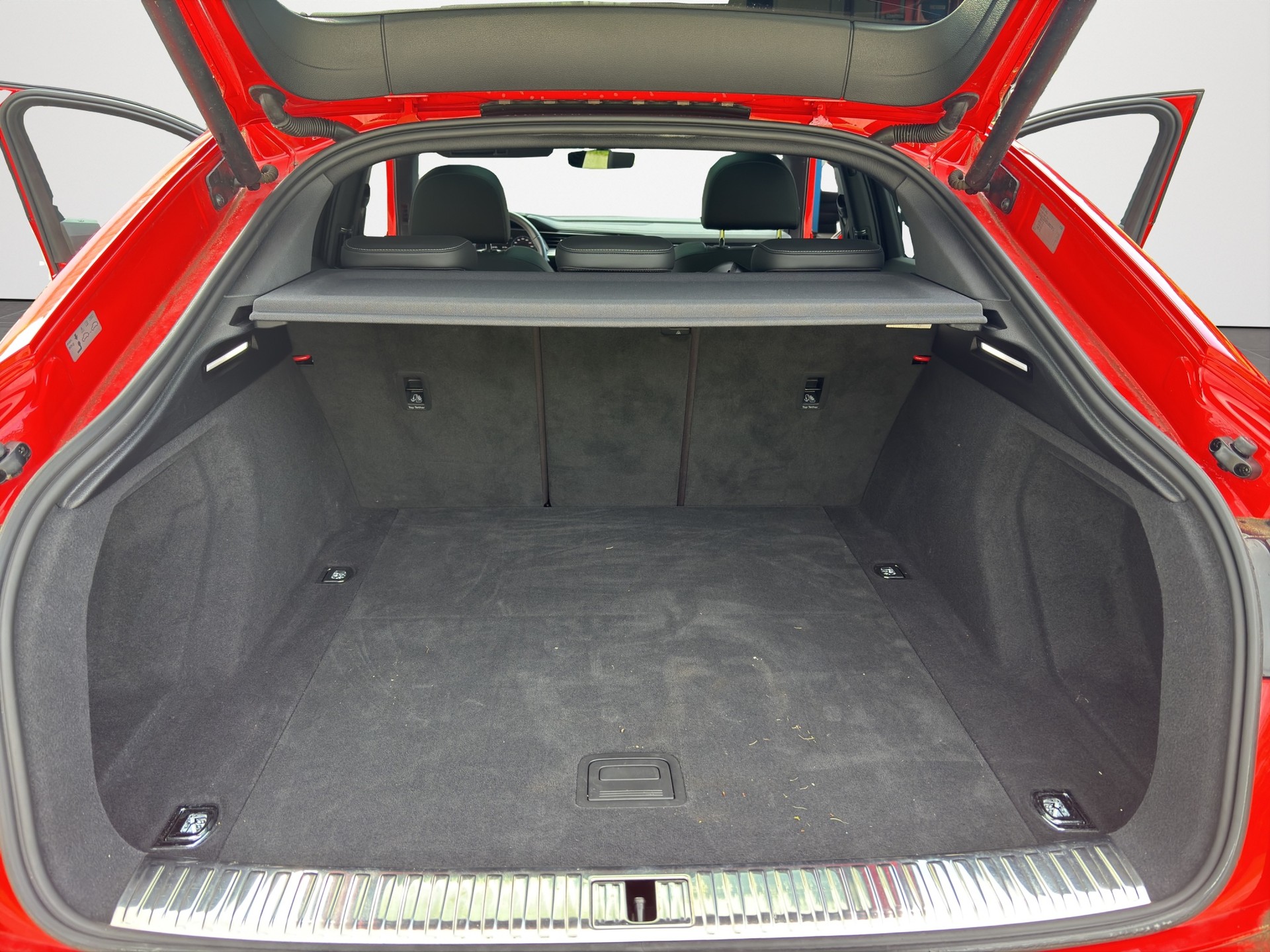 AUDI e-tron 50 Sportback S Line quattro-image-15