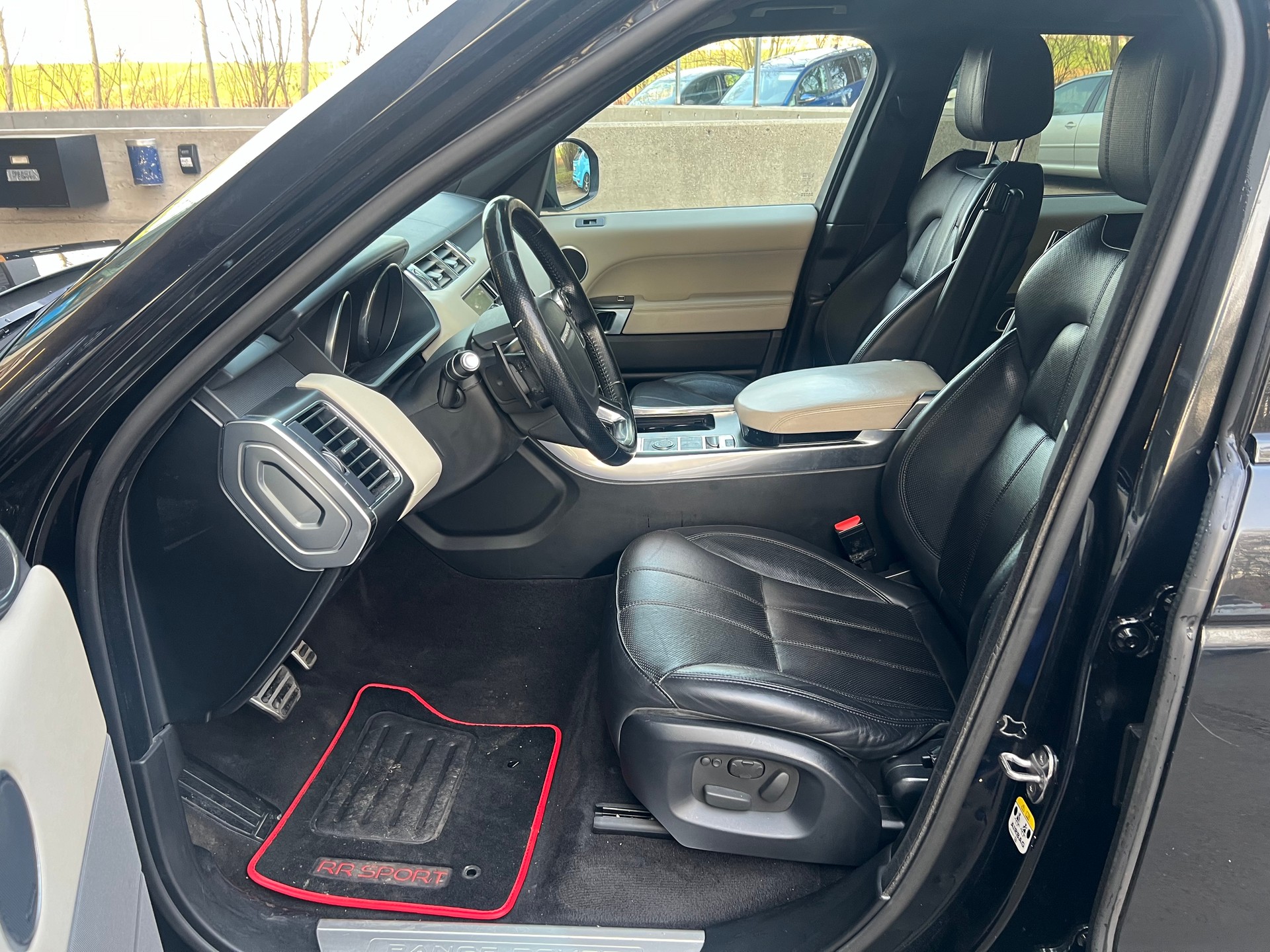 LAND ROVER Range Rover Sport 4.4 SDV8 HSE Dynamic Automatic-image-12