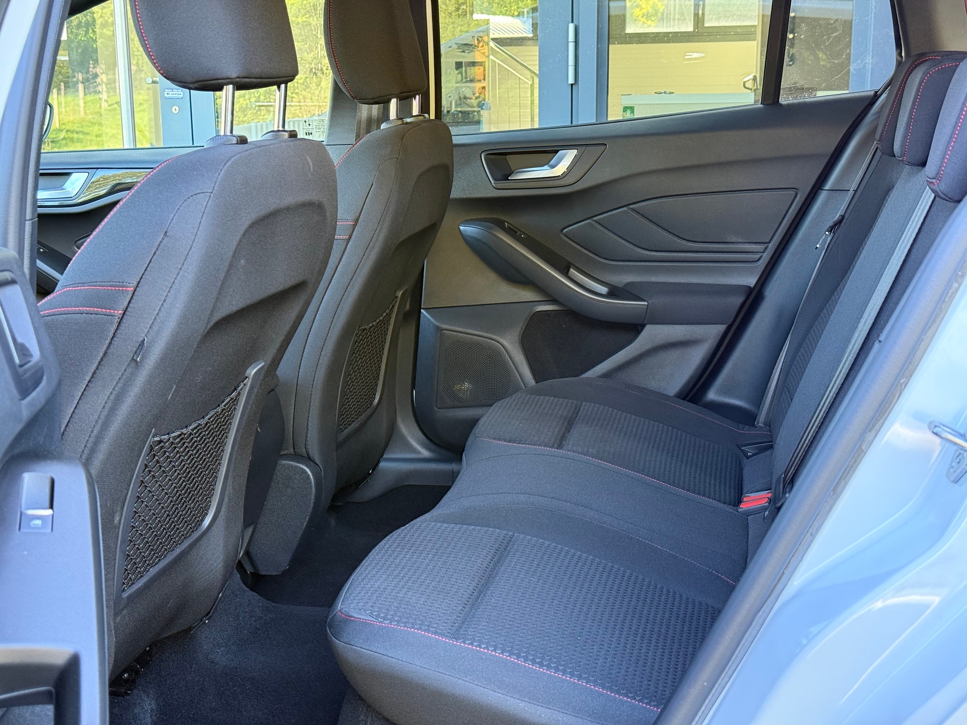 FORD Focus 1.0 MHEV ST-Line Automat LEASING AB 346.09 CHF / MONAT-image-7