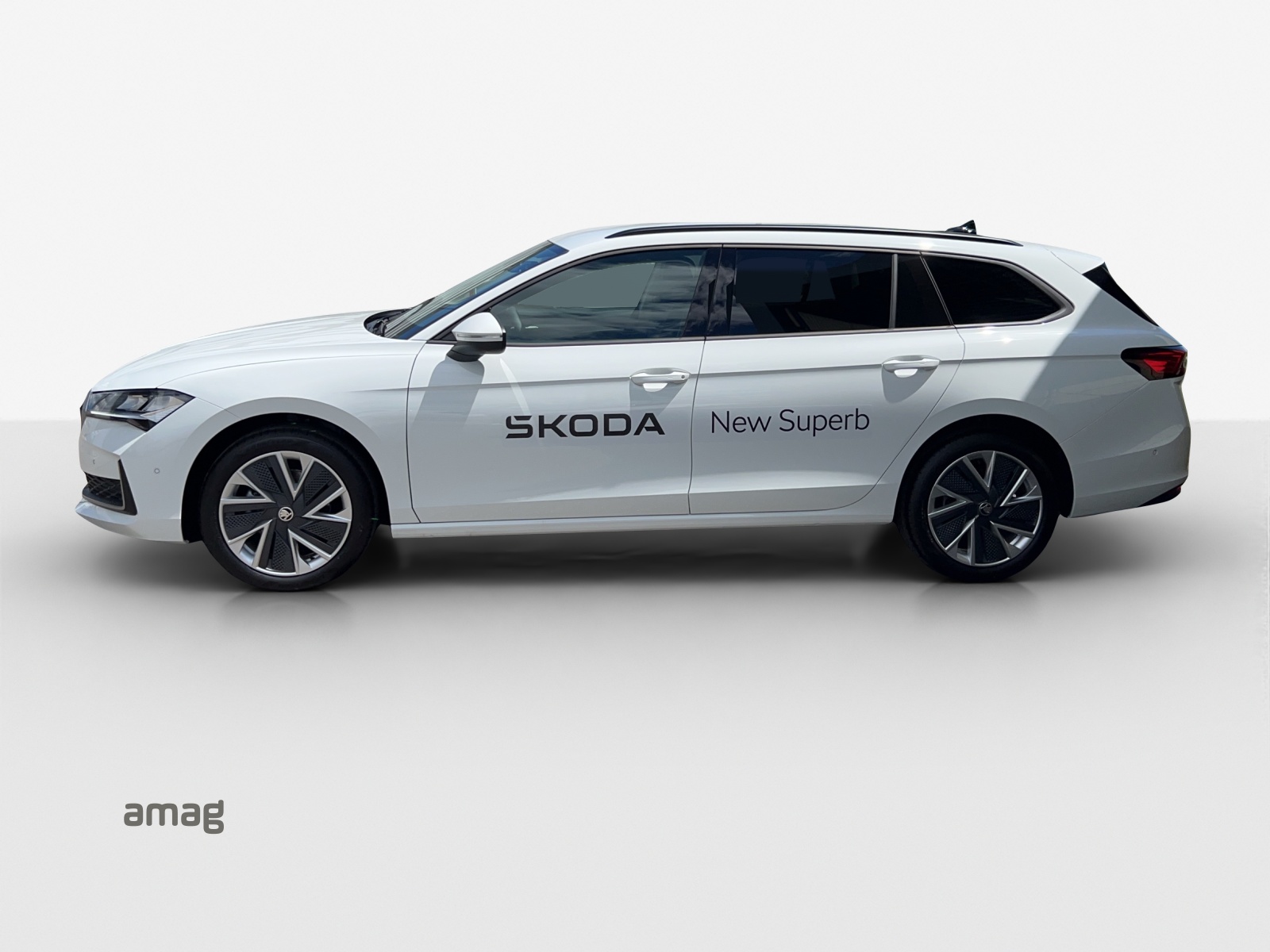 SKODA Superb Combi 2.0 TDi Selection DSG-image-7