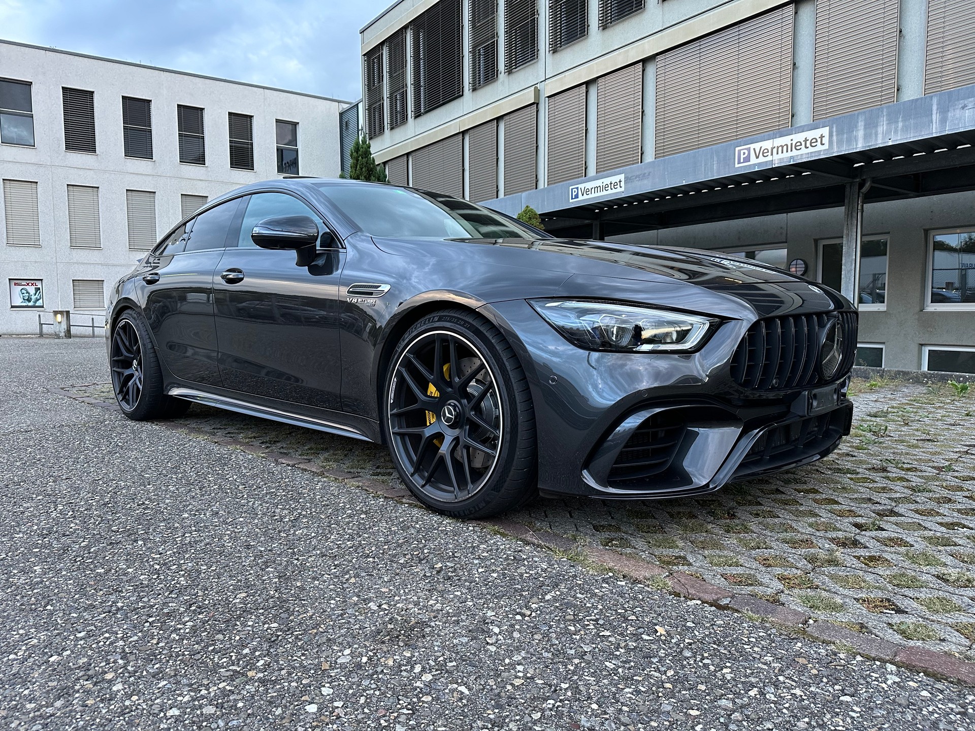 MERCEDES-BENZ AMG GT 4 63 S 4Matic+ Speedshift MCT-image-10