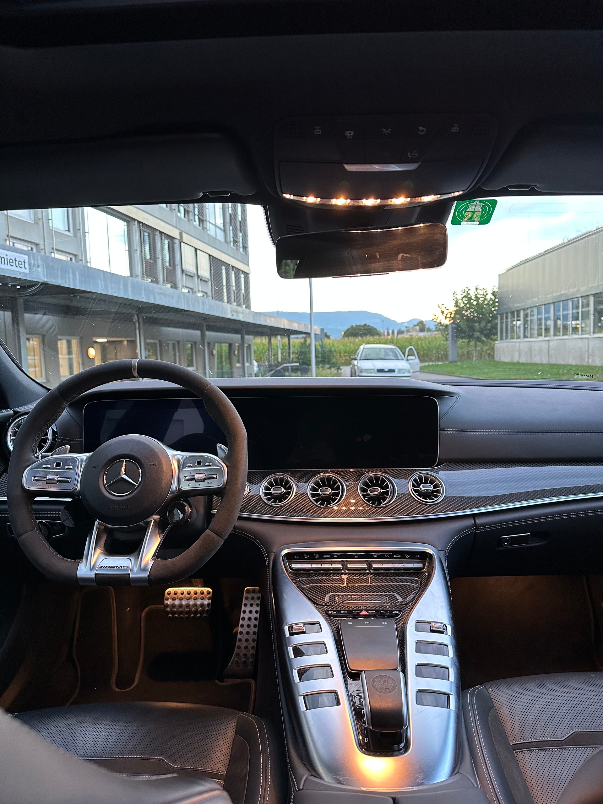 MERCEDES-BENZ AMG GT 4 63 S 4Matic+ Speedshift MCT-image-4