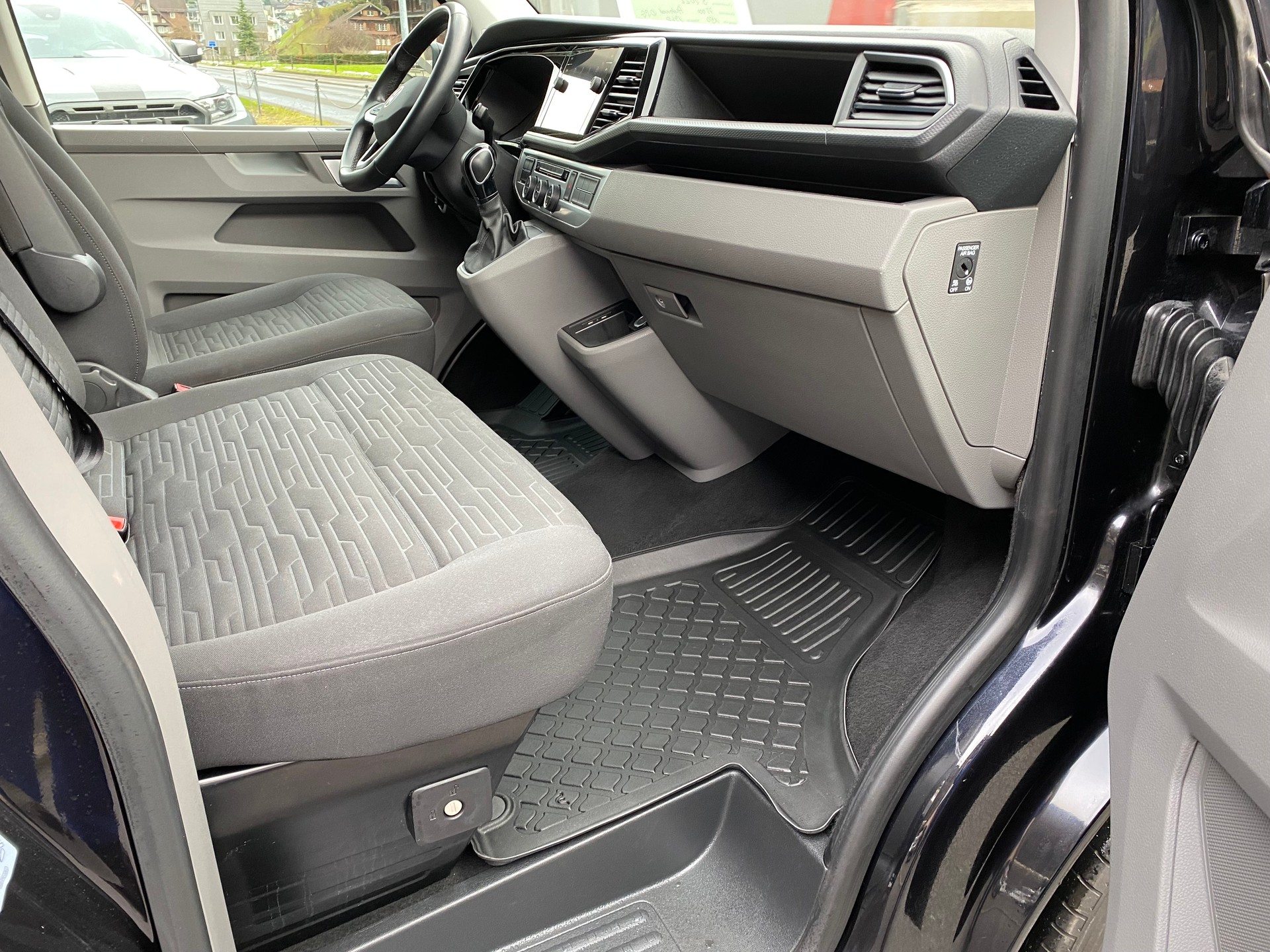 VW T6.1 Caravelle 2.0 TDI Comfortline 4Motion DSG LWB-image-6