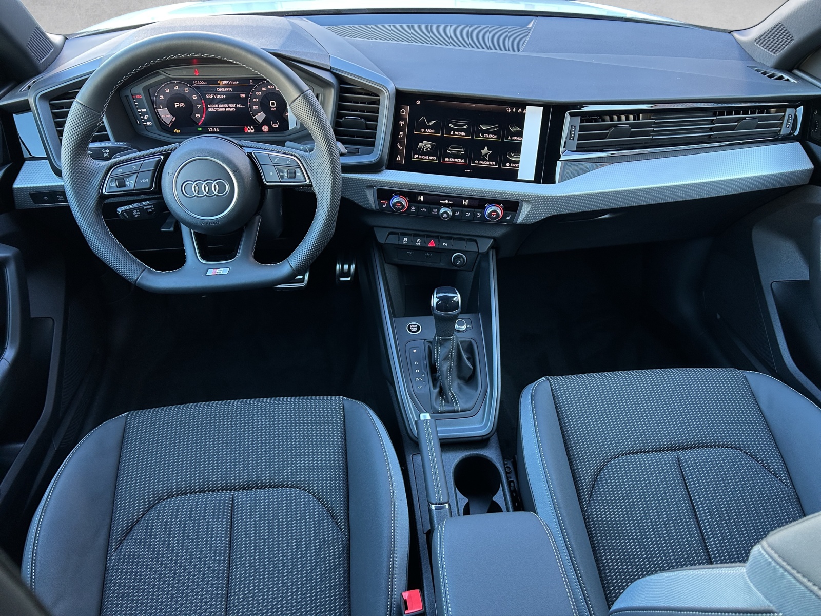 AUDI A1 Sportback 35 TFSI S Line-image-7