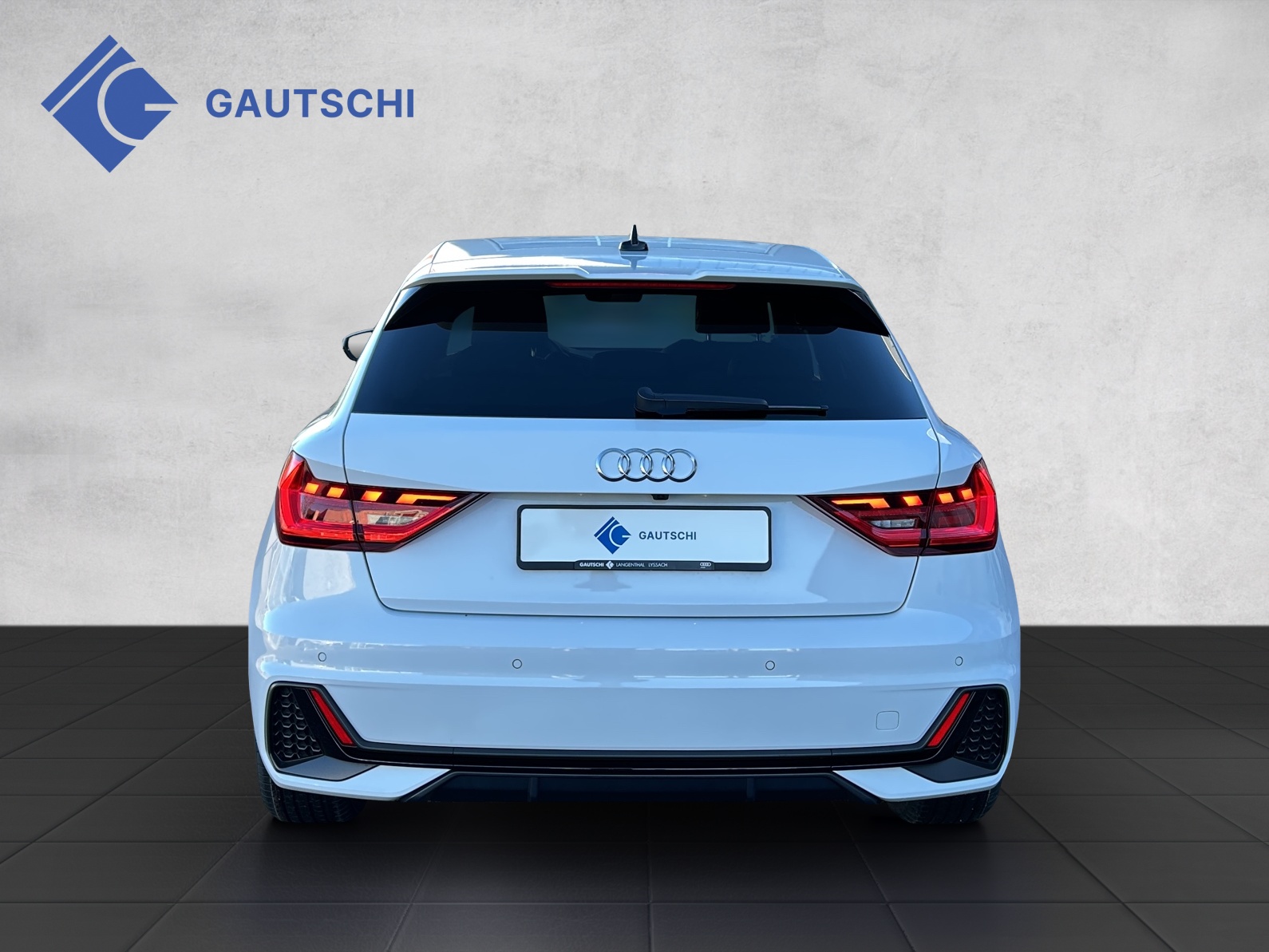 AUDI A1 Sportback 35 TFSI S Line-image-3