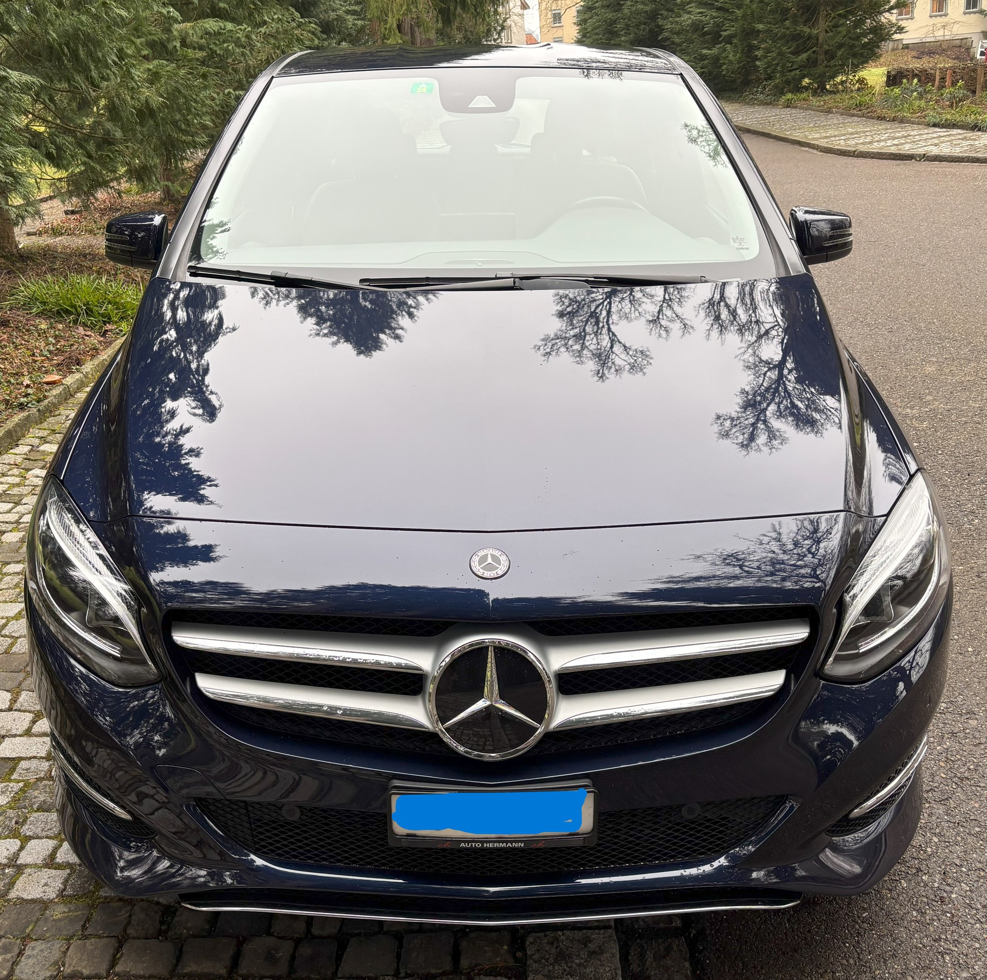 MERCEDES-BENZ B 220 CDI Swiss Star Edition Urban 4Matic 7G-DCT-image-5