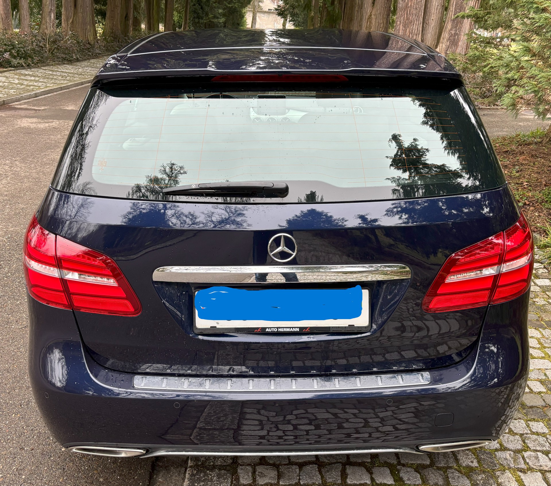 MERCEDES-BENZ B 220 CDI Swiss Star Edition Urban 4Matic 7G-DCT-image-6