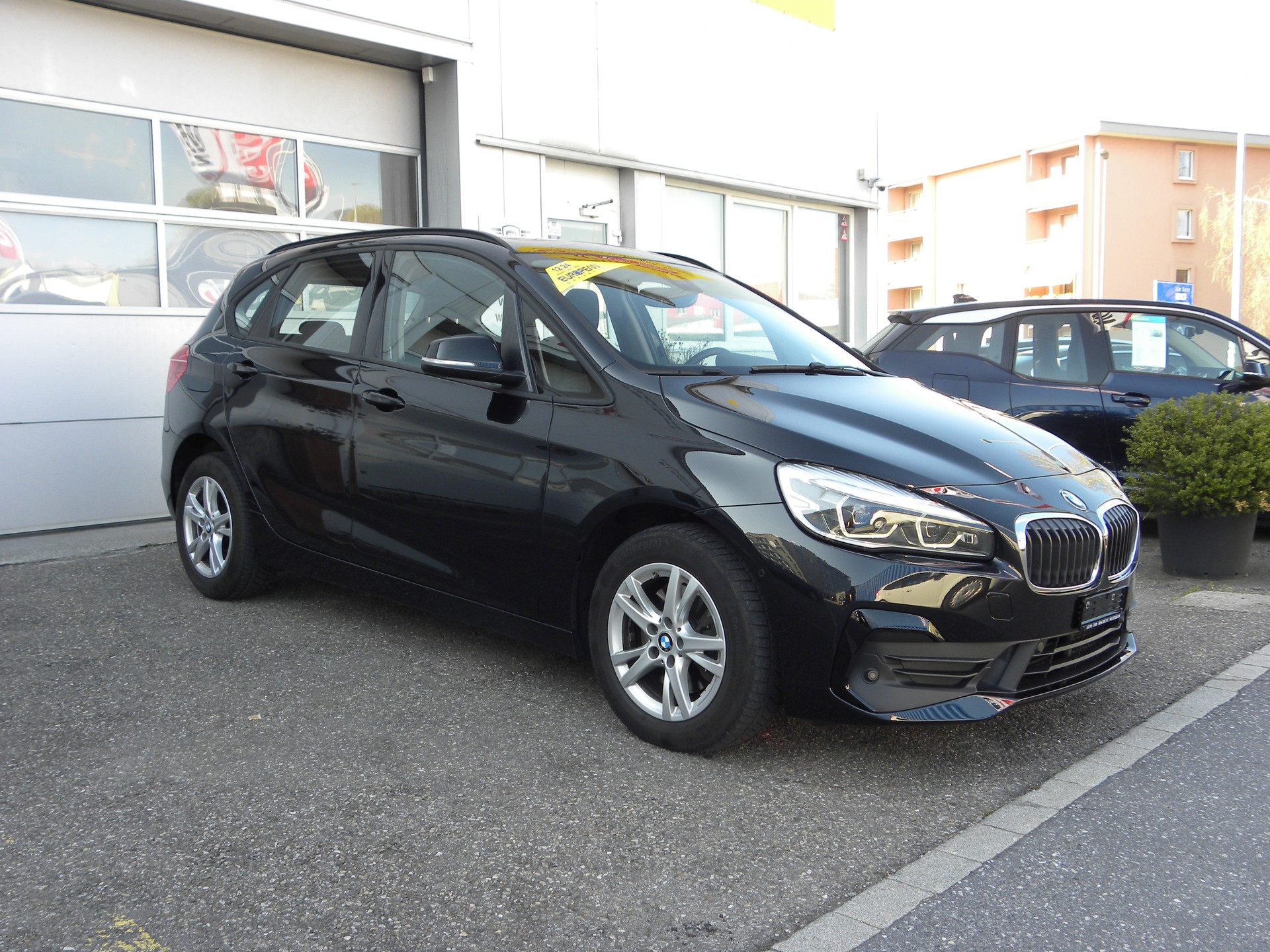 BMW 218d xDrive Active Tourer Steptronic-image-1