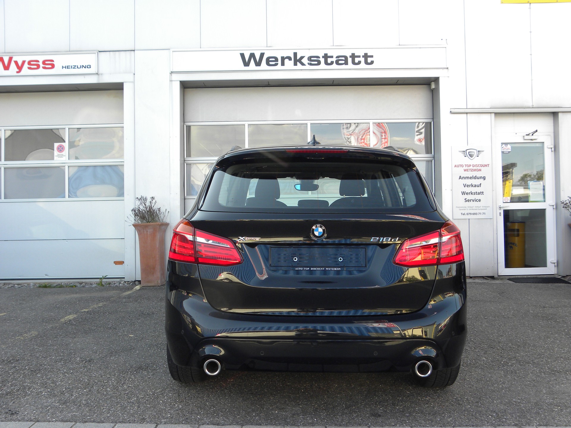 BMW 218d xDrive Active Tourer Steptronic-image-3