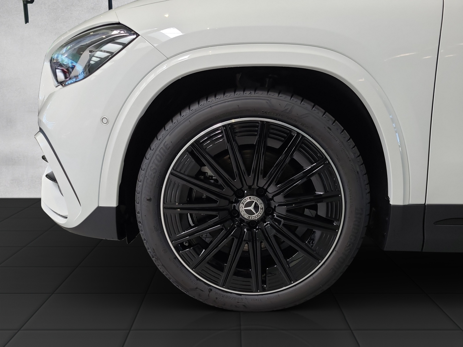 MERCEDES-BENZ GLA 250 4Matic 8G-DCT Swiss Star-image-9