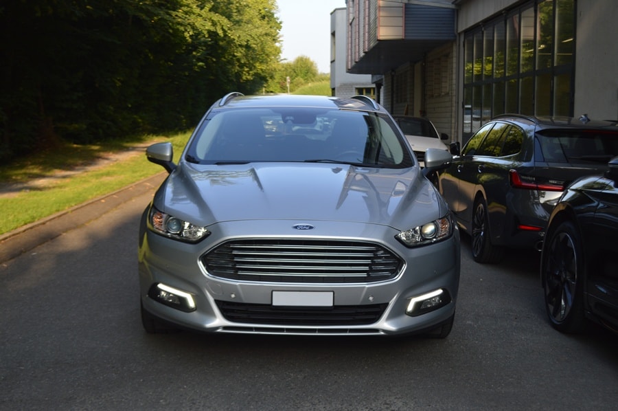 FORD Mondeo 2.0 TDCi Trend PowerShift-image-1