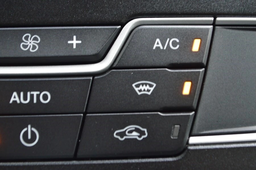 FORD Mondeo 2.0 TDCi Trend PowerShift-image-10