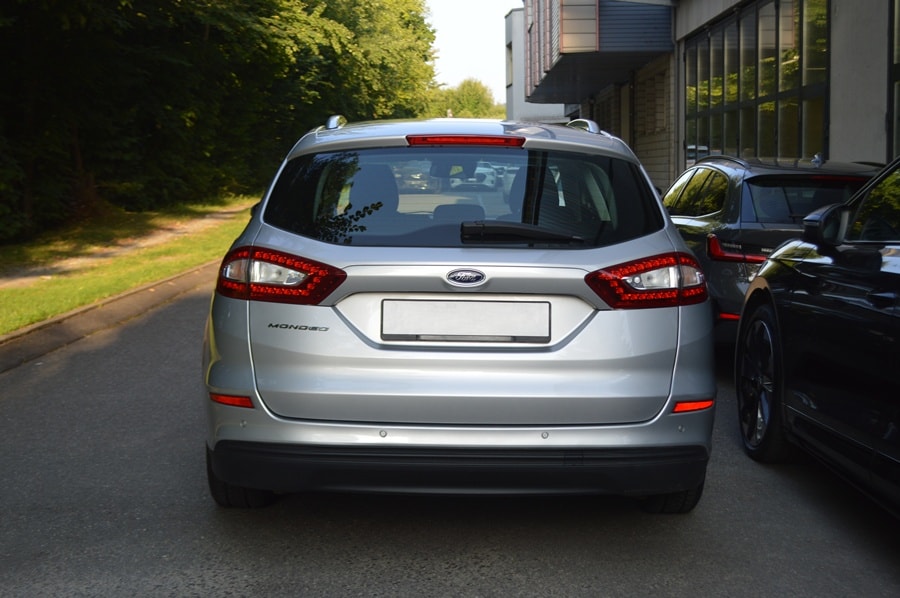 FORD Mondeo 2.0 TDCi Trend PowerShift-image-12