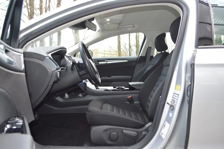 FORD Mondeo 2.0 TDCi Trend PowerShift-image-4
