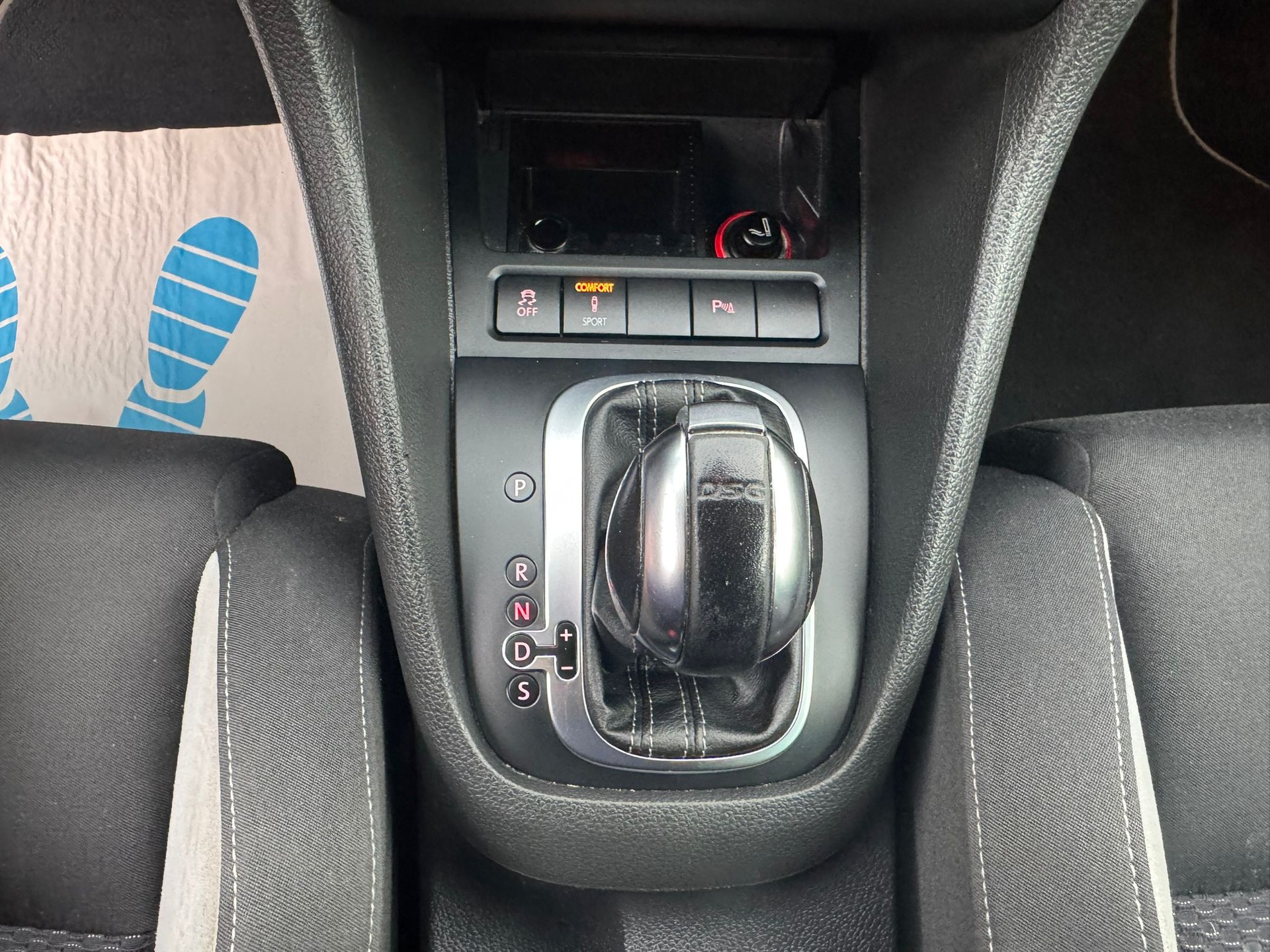 VW Golf 2.0 TSI R 4Motion DSG-image-20