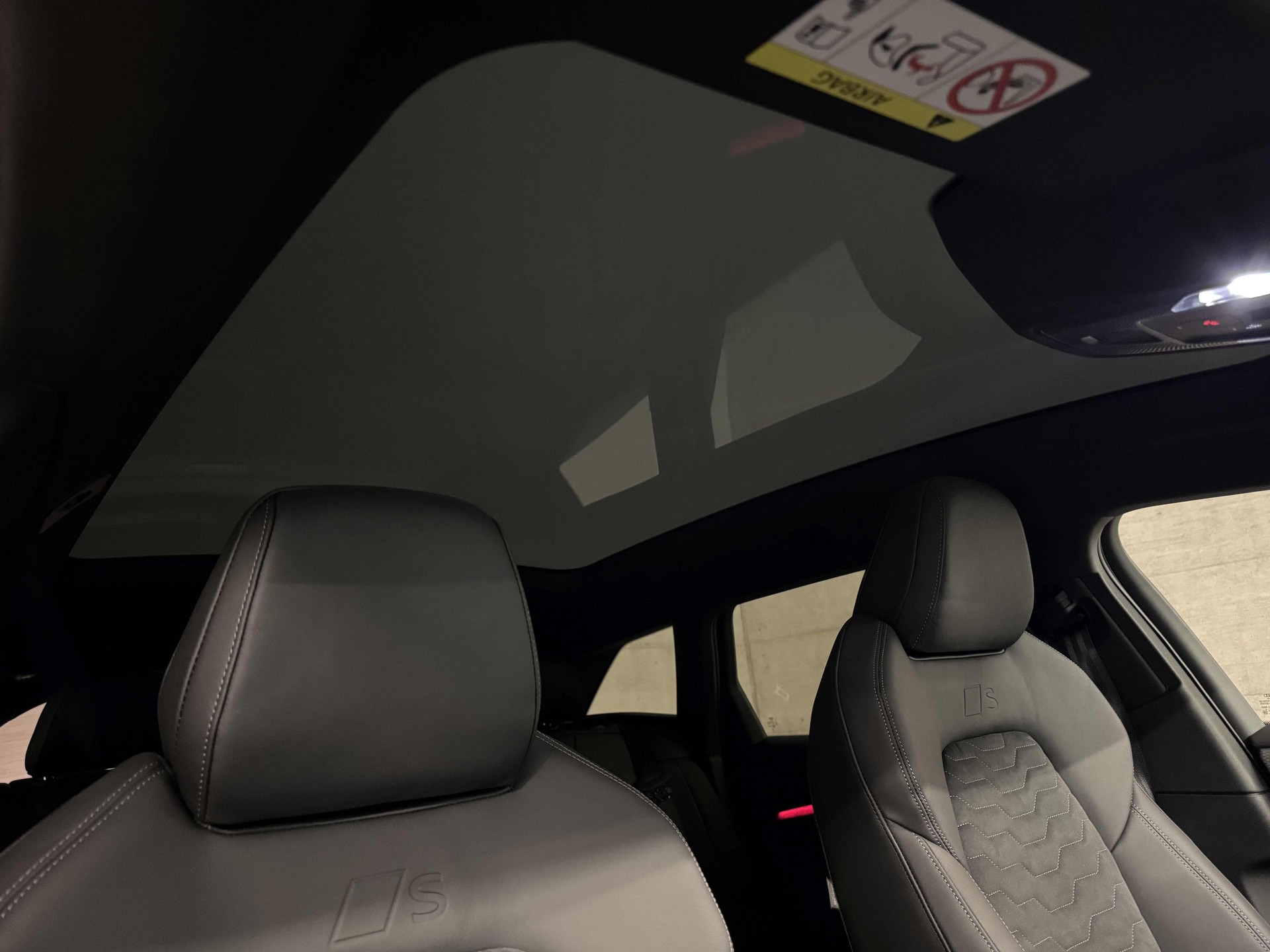 AUDI A6 Avant e-tron quattro-image-16