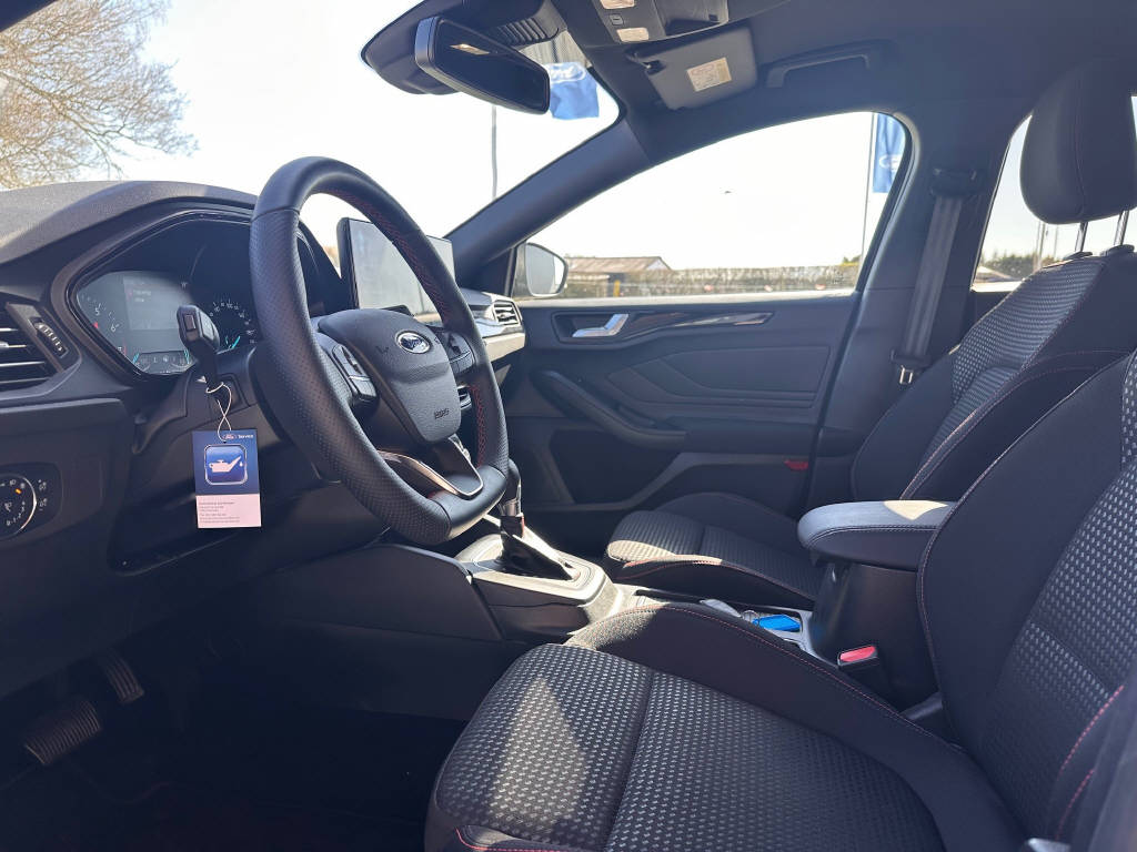 FORD Focus Kombi 1.0i EcoB 155 ST-Line-image-6