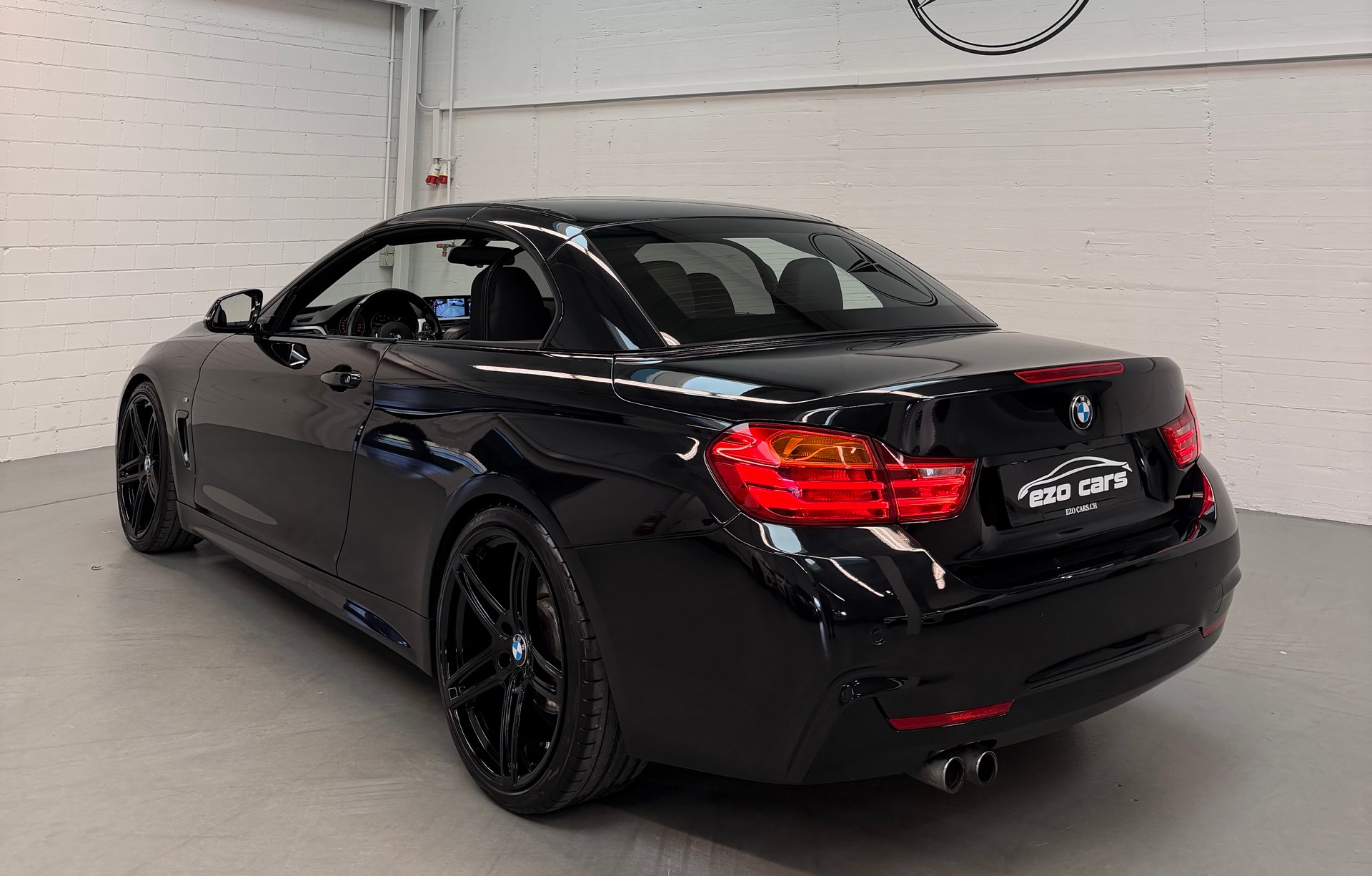 BMW 428i ALL Black M Performance Cabriolet xDrive Steptronic-image-8