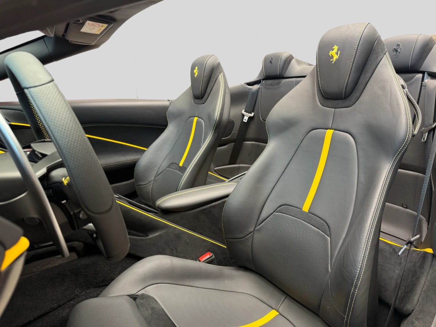 FERRARI Roma Spider 3.9 V8 T-image-10