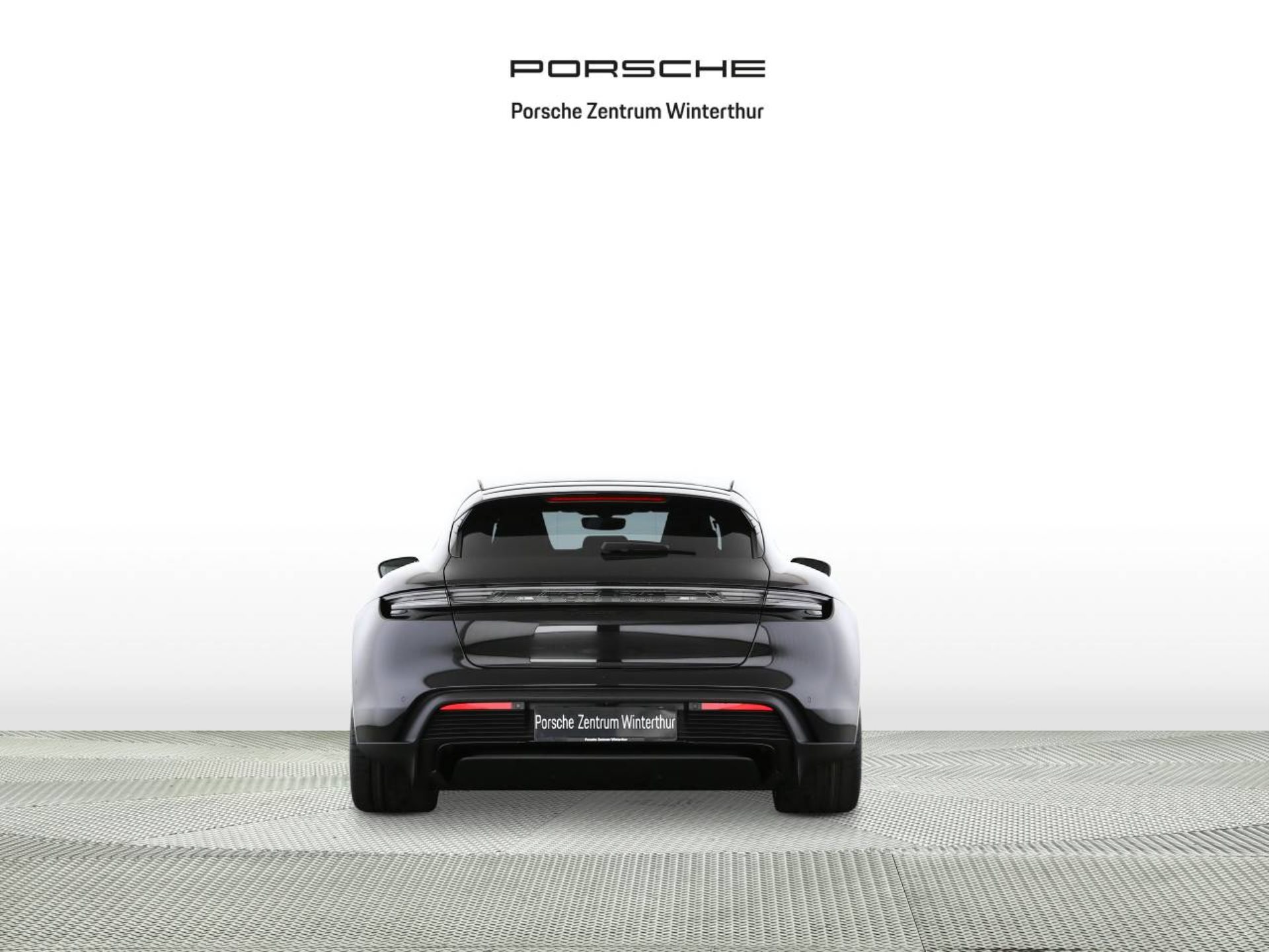 PORSCHE Taycan GTS Sport Turismo-image-6