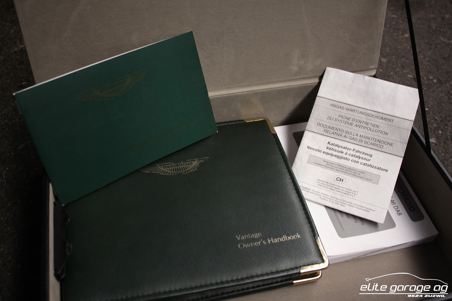 ASTON MARTIN Vantage V550 1/239-image-15