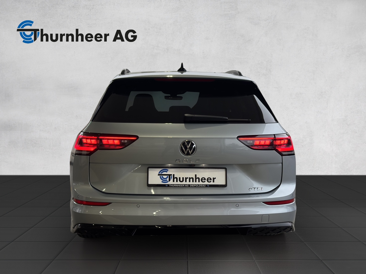 VW Golf Variant 1.5 eTSI mHEV R-Line-image-4