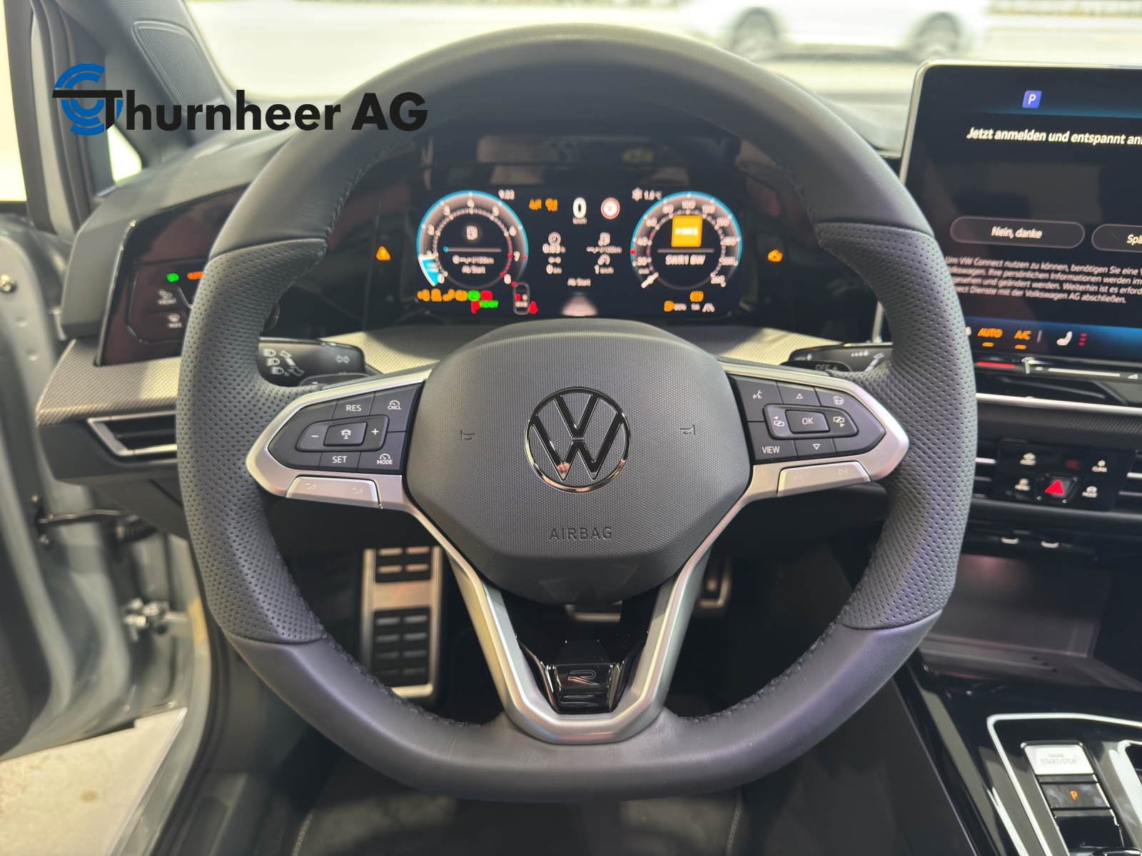 VW Golf Variant 1.5 eTSI mHEV R-Line-image-9