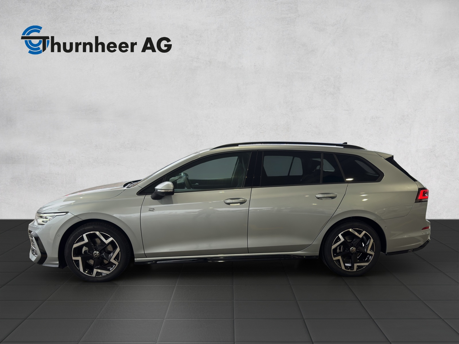 VW Golf Variant 1.5 eTSI mHEV R-Line-image-2