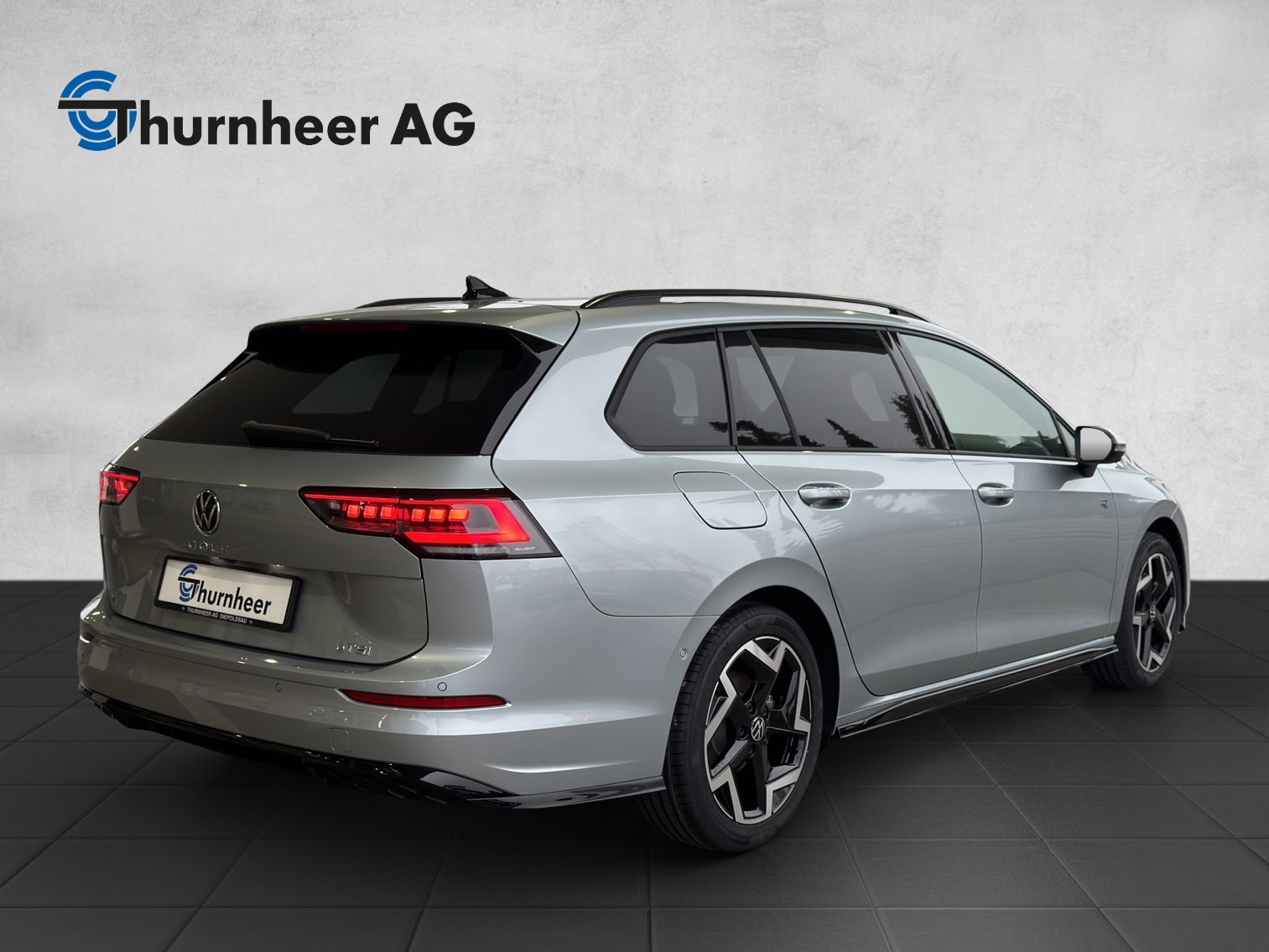 VW Golf Variant 1.5 eTSI mHEV R-Line-image-5