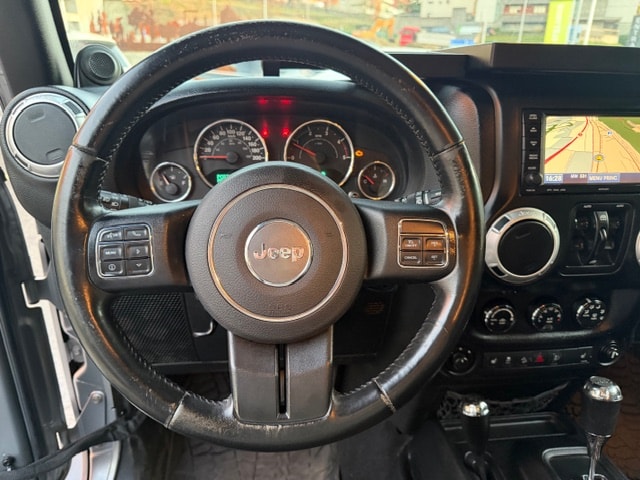 JEEP Wrangler 2.8 CRD Sahara Automatic hardtop-image-14