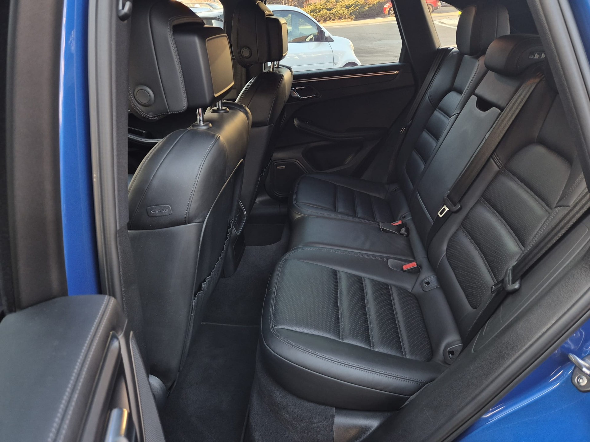 PORSCHE Macan S PDK-image-9