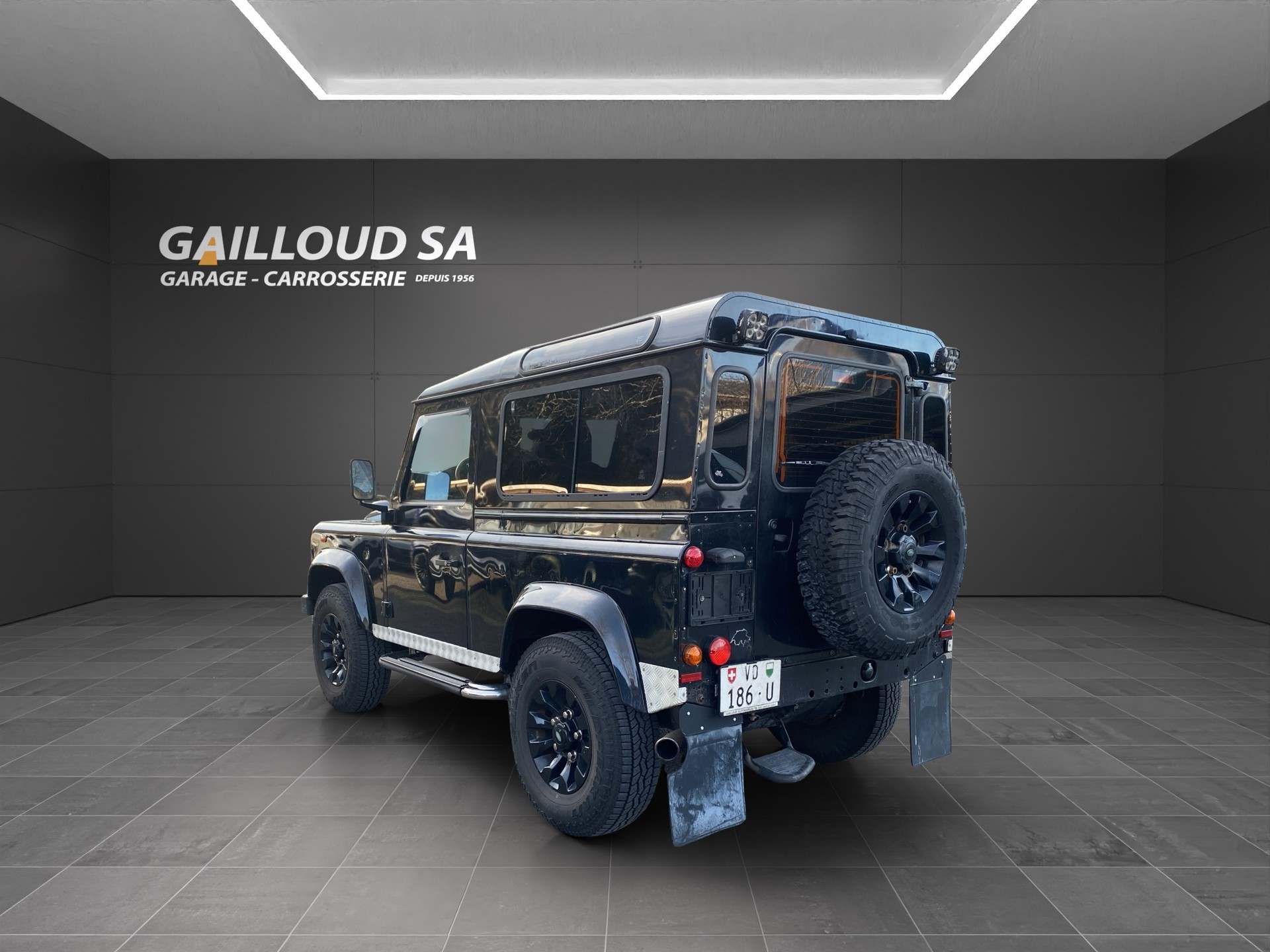 LAND ROVER Defender 90 SW 2.4Tdc-showroom-element-2