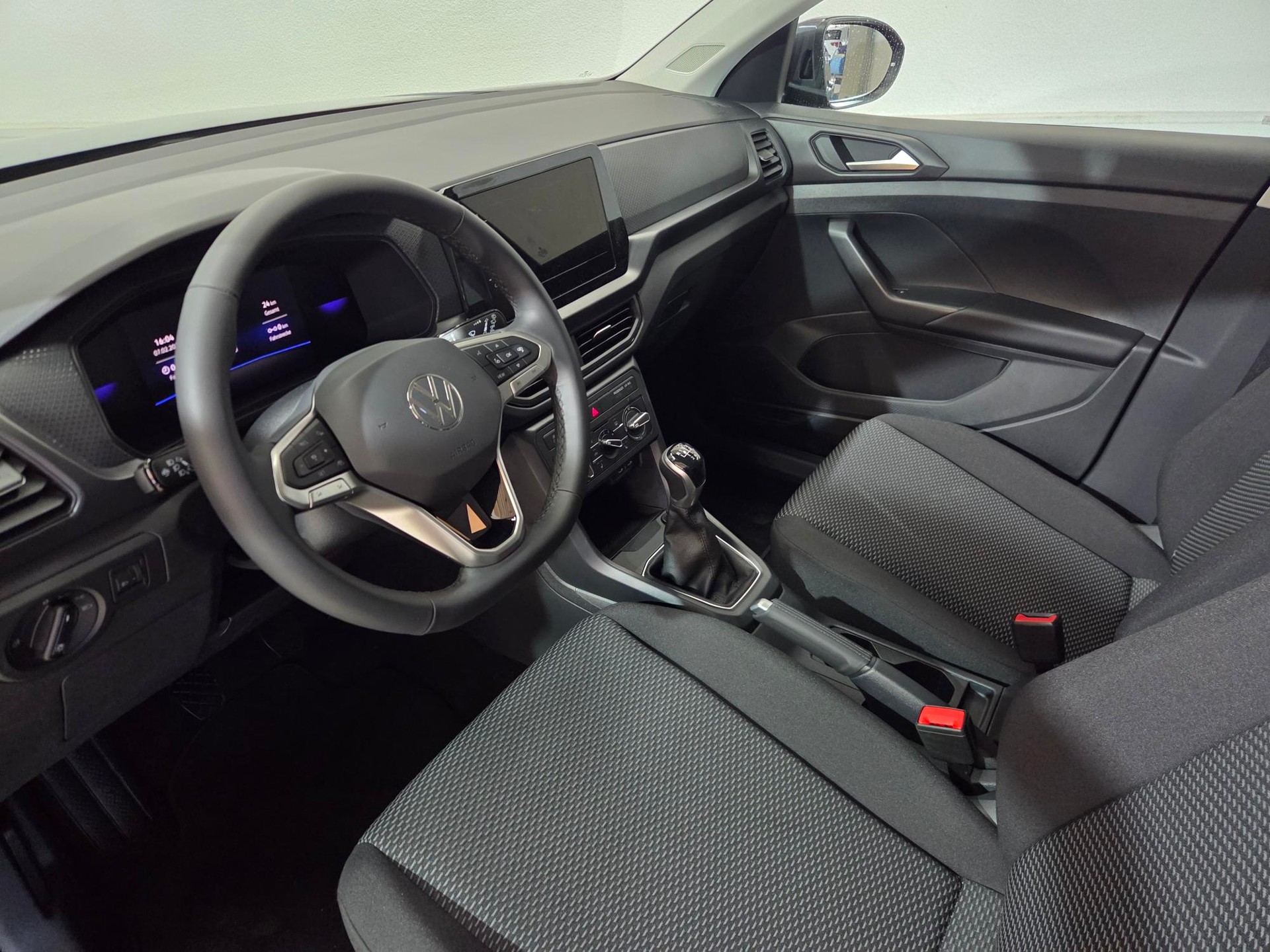VW T-Cross 1.0 TSI-image-7