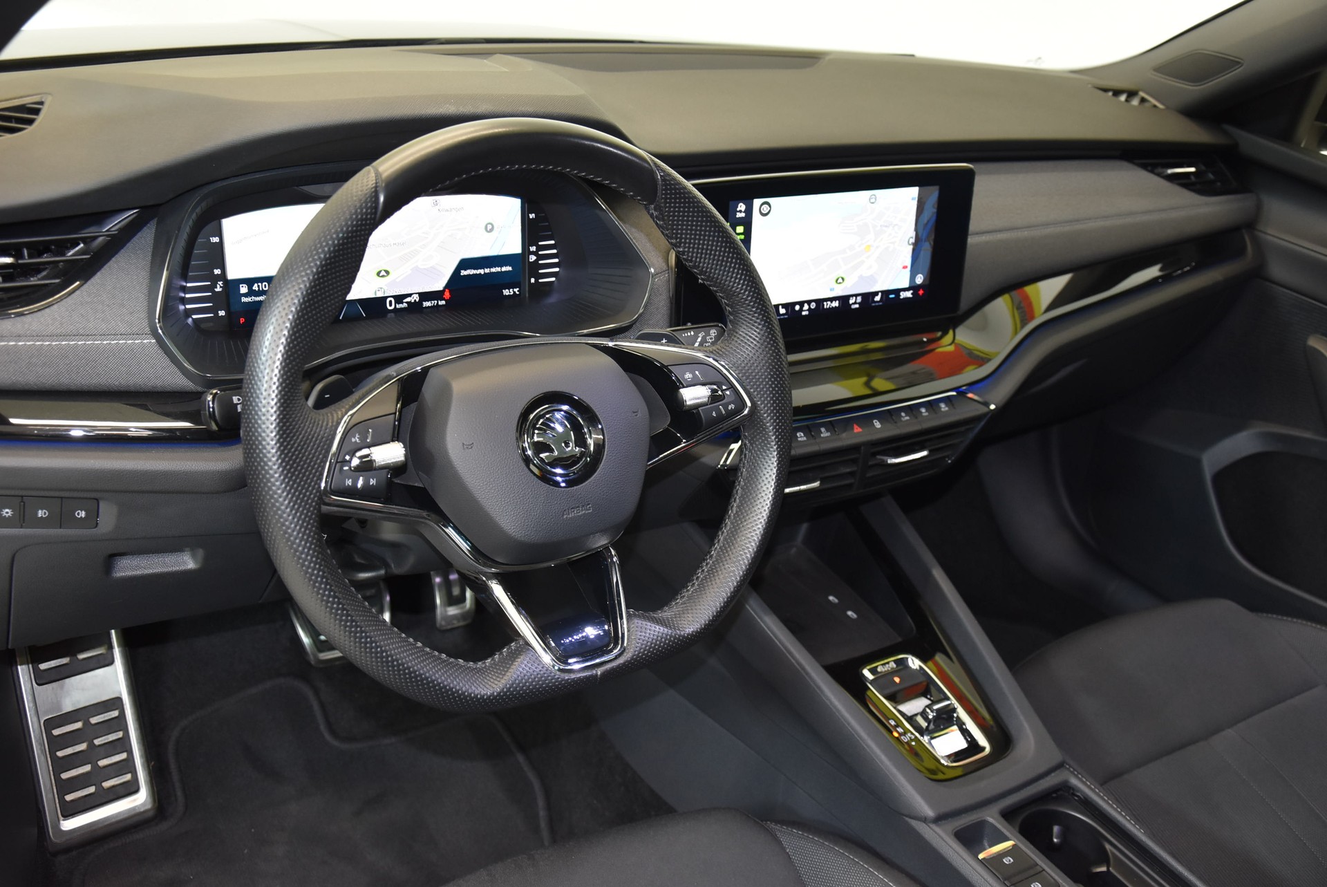 SKODA Octavia Combi 2.0 TSI SportLine DSG 4x4-image-5
