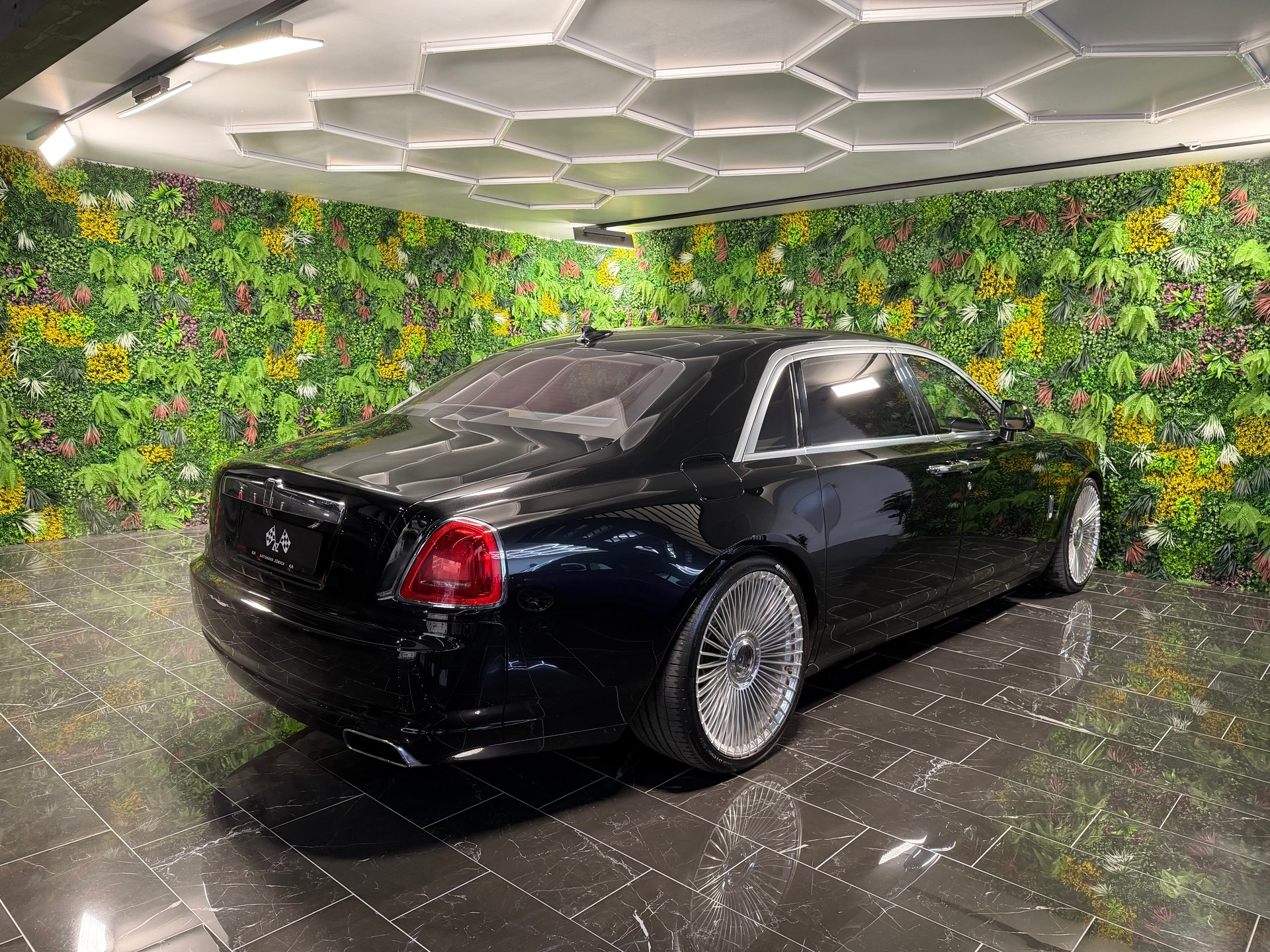 ROLLS-ROYCE Ghost 6.6 V12-image-6