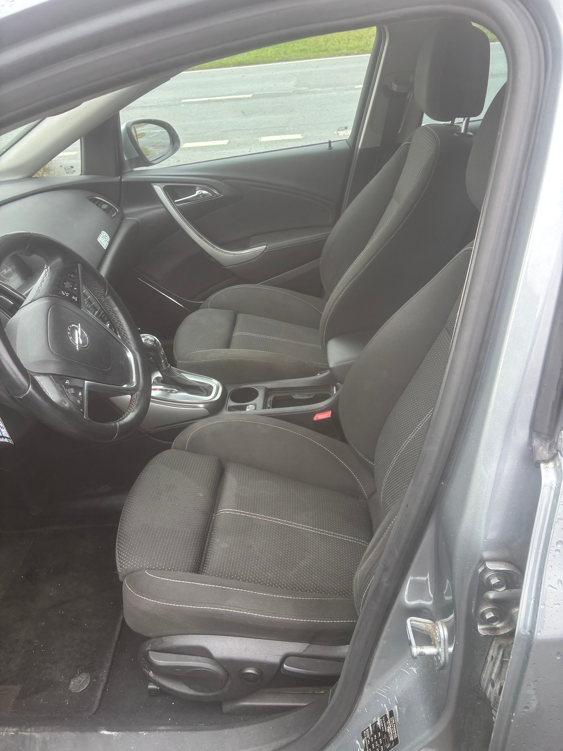 OPEL Astra SportsTourer 1.4i 16V Turbo Sport Automatic-image-5