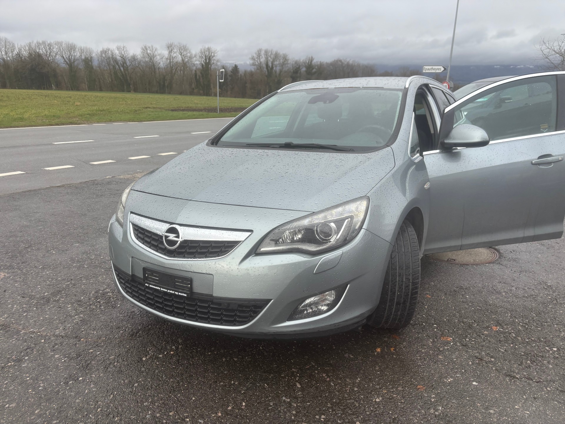 OPEL Astra SportsTourer 1.4i 16V Turbo Sport Automatic-image-0