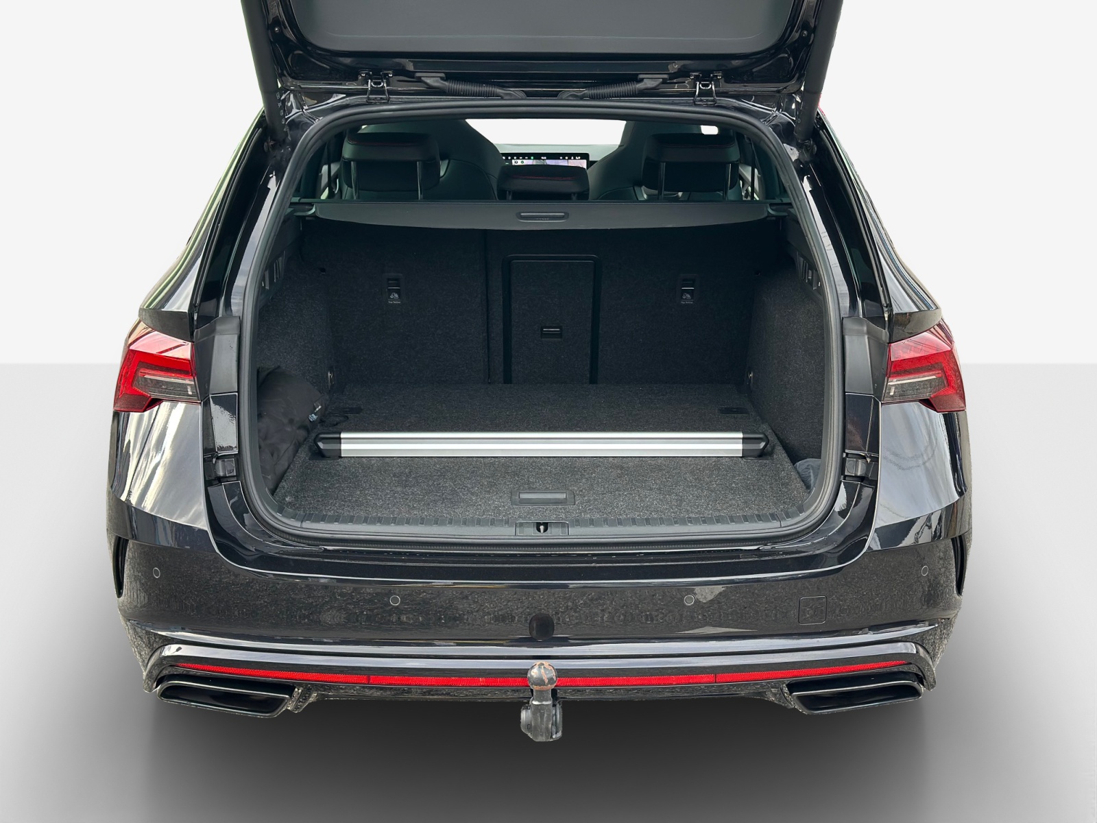 SKODA Octavia Combi 2.0 TSI DSG RS-image-12