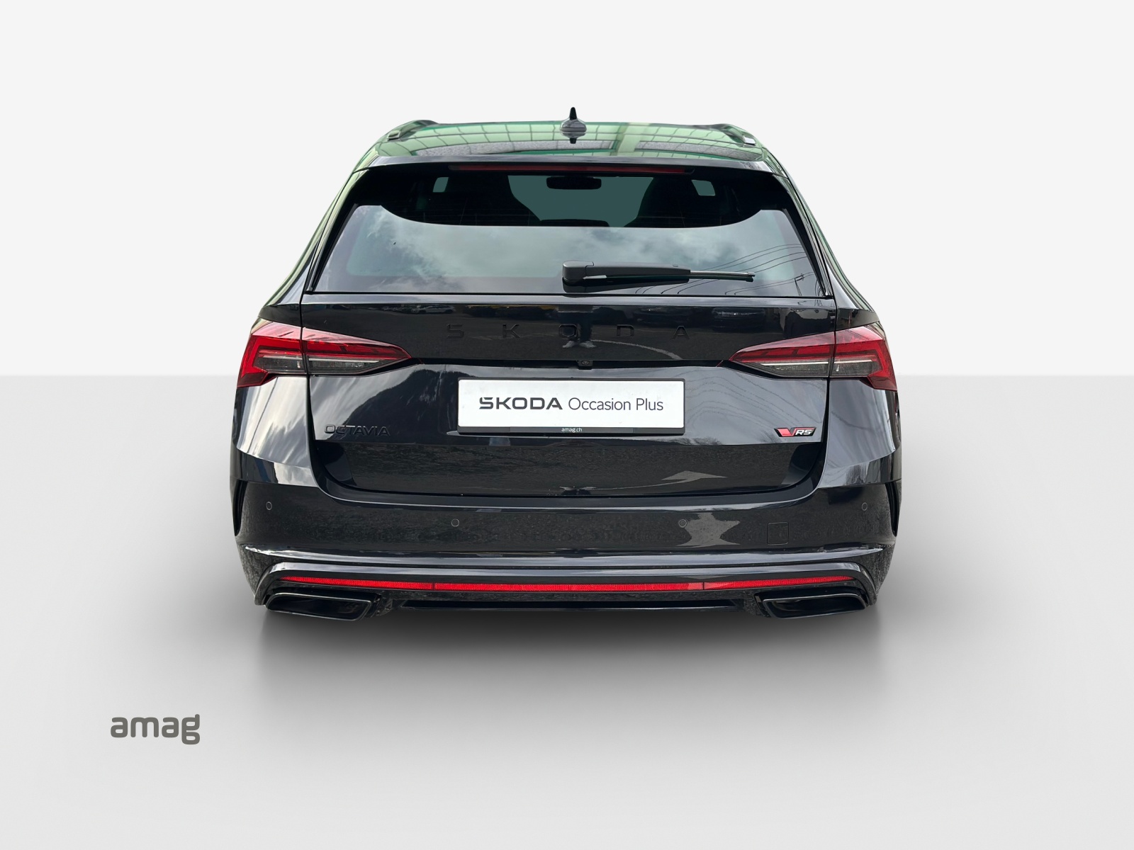 SKODA Octavia Combi 2.0 TSI DSG RS-image-3