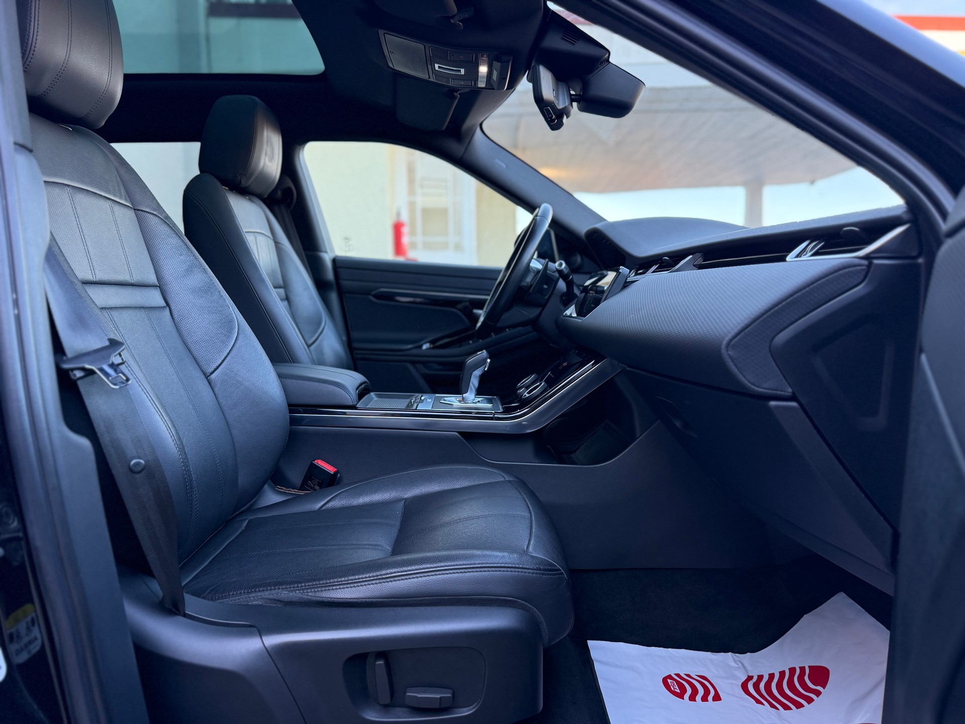 LAND ROVER Range Rover Evoque P 200 MHEV S AT9-image-12