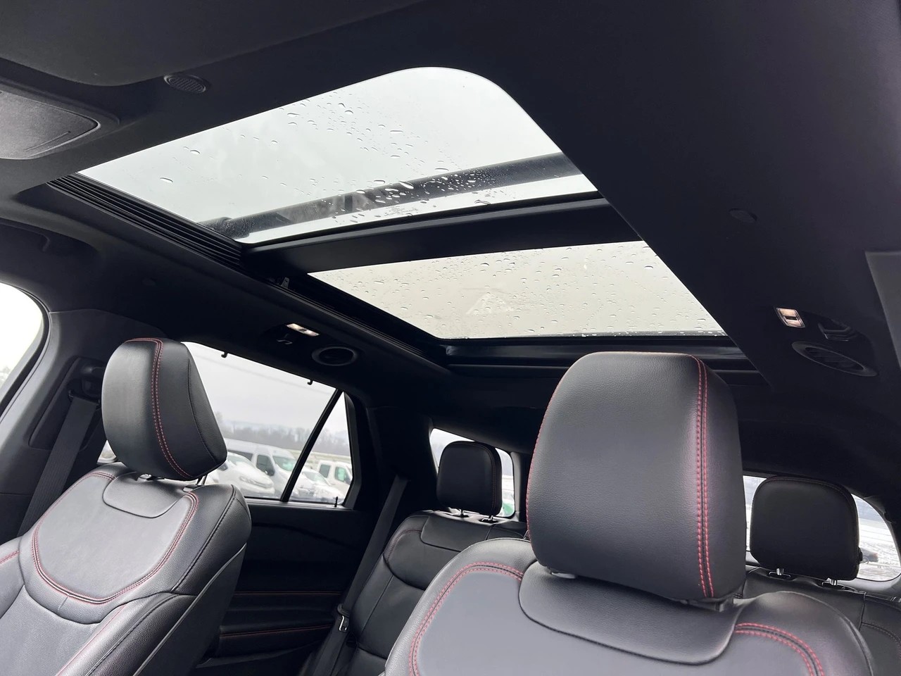 FORD Explorer 3.0 EcoB. Plug-in-Hybrid ST-Line 4WD Aut.*7 Plätze-image-11